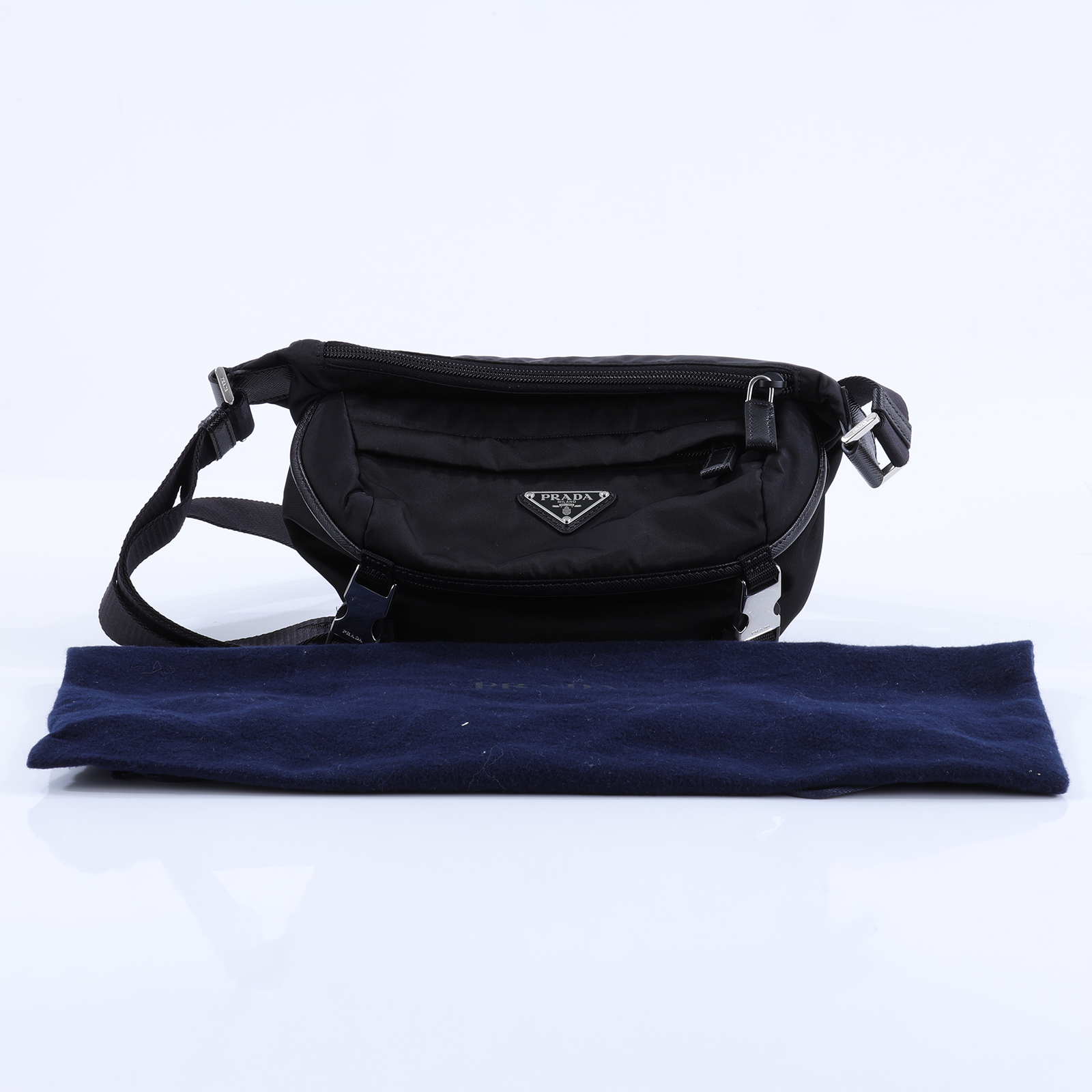 普拉達 PRADA Re-nylon 及 Saffiano 皮革肩背袋 2VH171_2DMG 黑尼龍斜背包 防塵袋