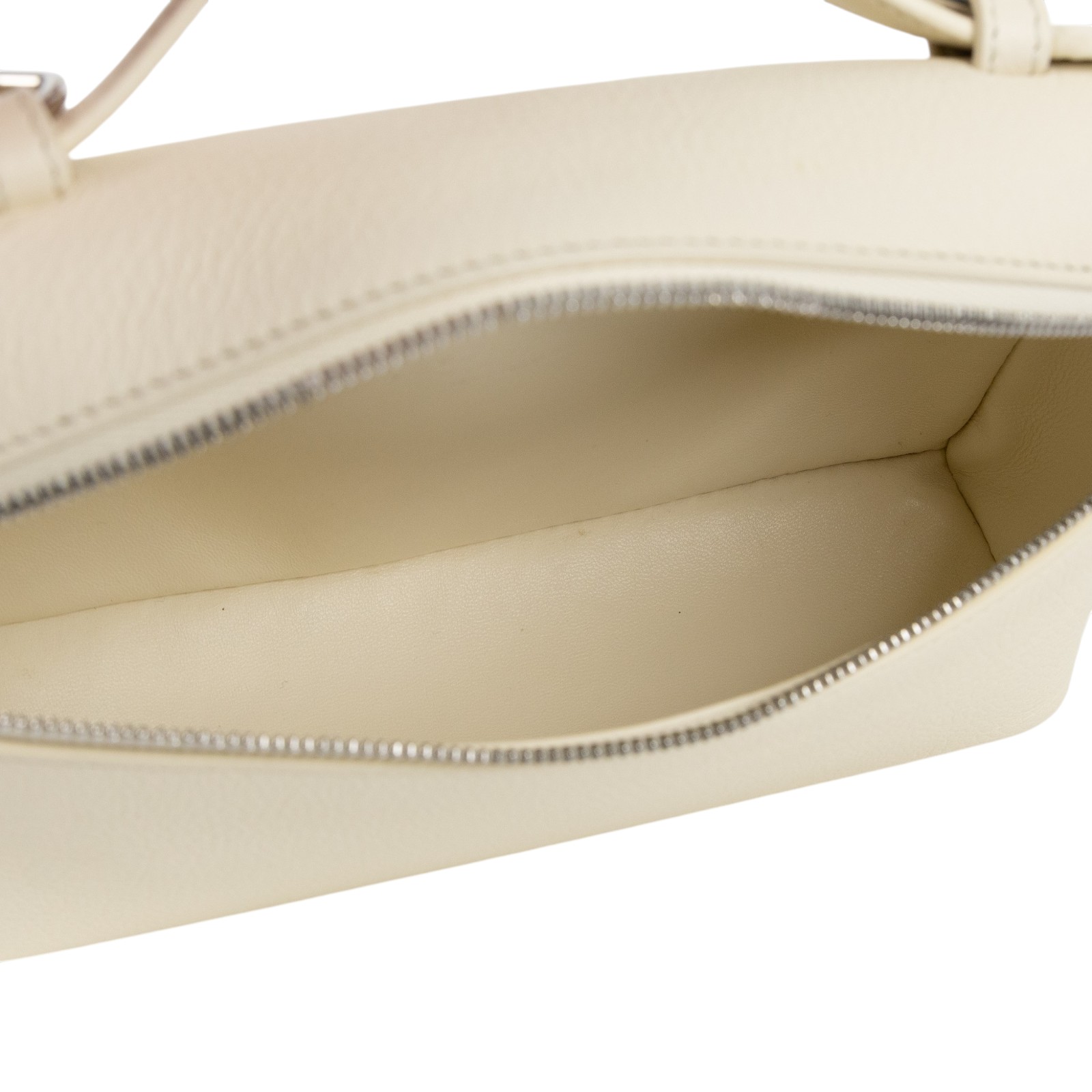 諾悠翩雅 LORO PIANA Extra Pouch L19 手拿包 FAN4045 白EXTRA POCKET L19 原廠盒子/防塵袋/吊飾