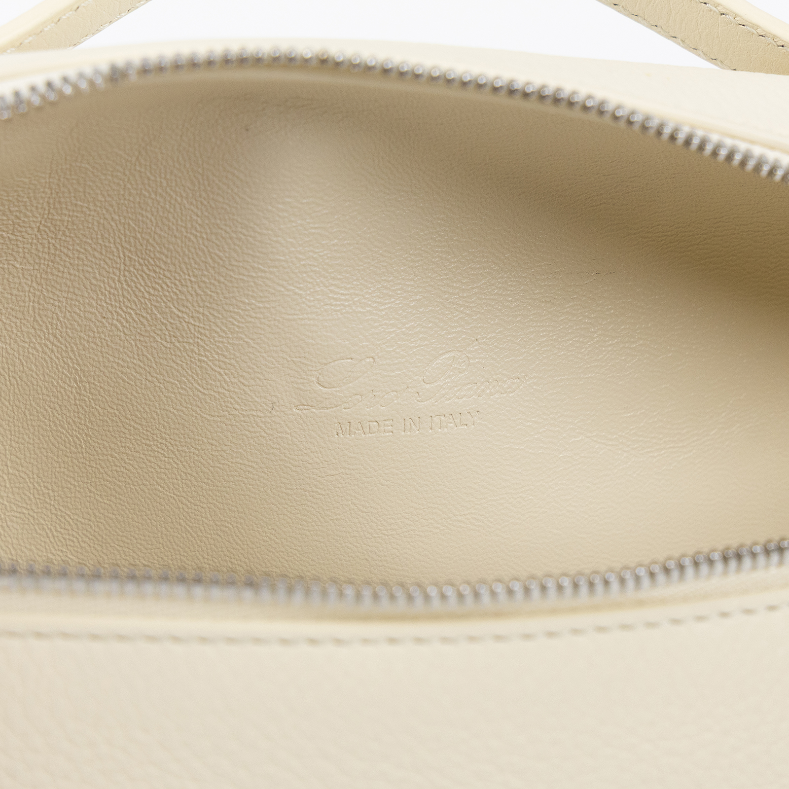 諾悠翩雅 LORO PIANA Extra Pouch L19 手拿包 FAN4045 白EXTRA POCKET L19 原廠盒子/防塵袋/吊飾
