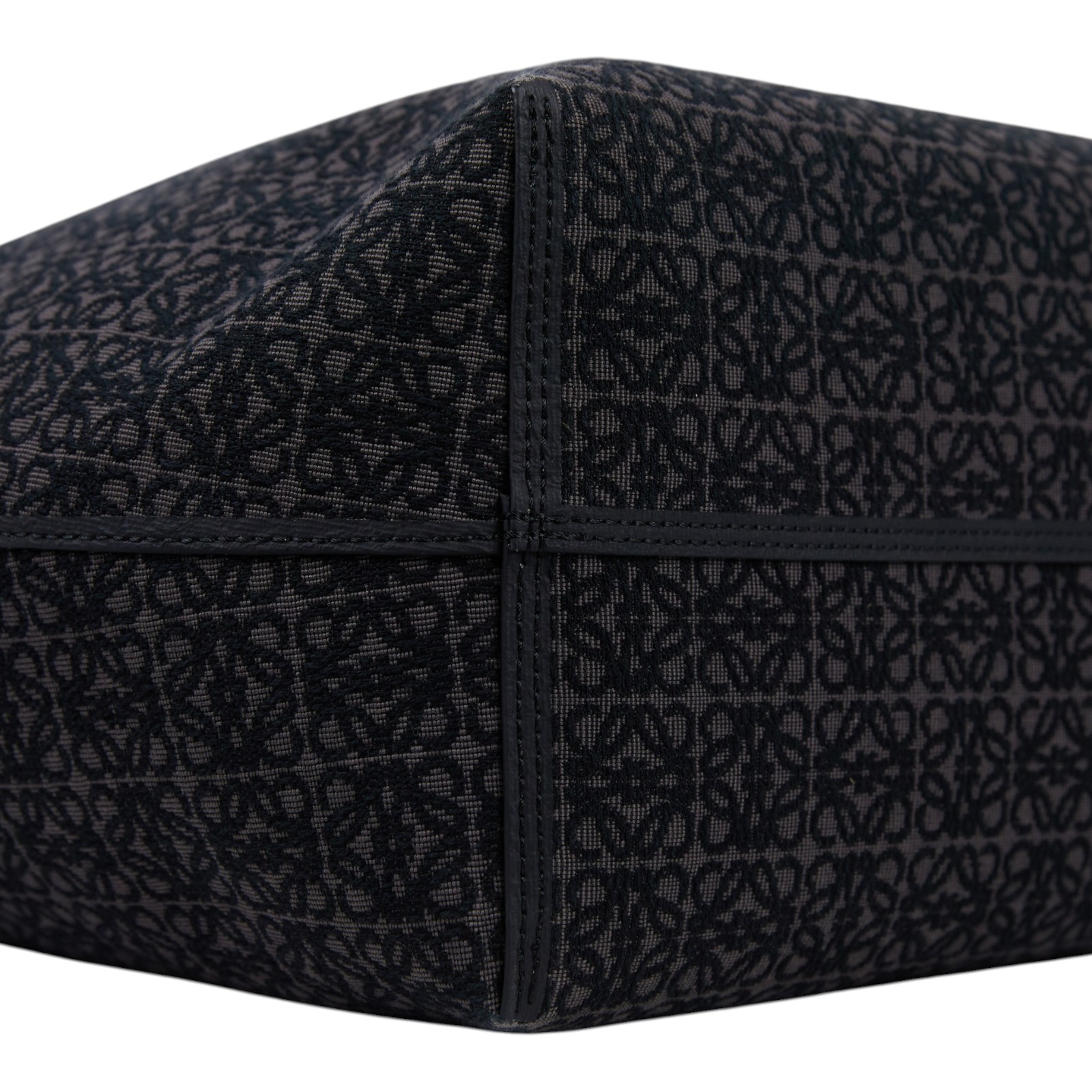 羅意威 LOEWE Anagram T Tote 托特包 肩背包 B657Z73X03 黑Anagram T  TOTE BAG 無附屬品