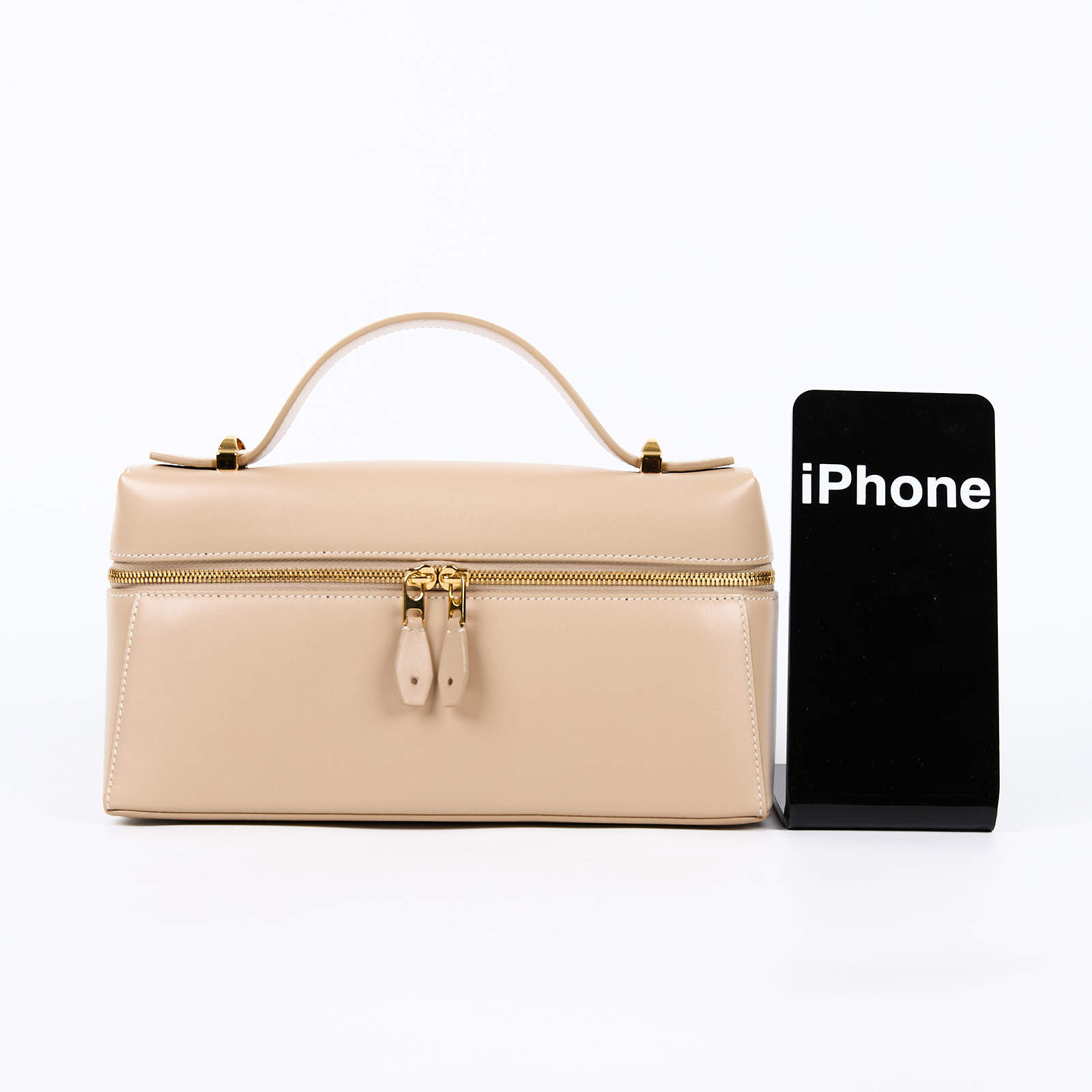 諾悠翩雅 LORO PIANA Extra Bag L23 斜背包 手提包 FAQ2126 淺乳香色EXTRA POCKET L23 防塵袋/背帶/吊飾