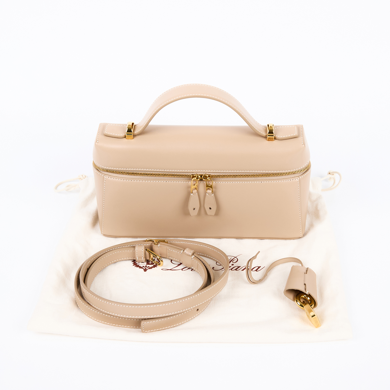 諾悠翩雅 LORO PIANA Extra Bag L23 斜背包 手提包 FAQ2126 淺乳香色EXTRA POCKET L23 防塵袋/背帶/吊飾