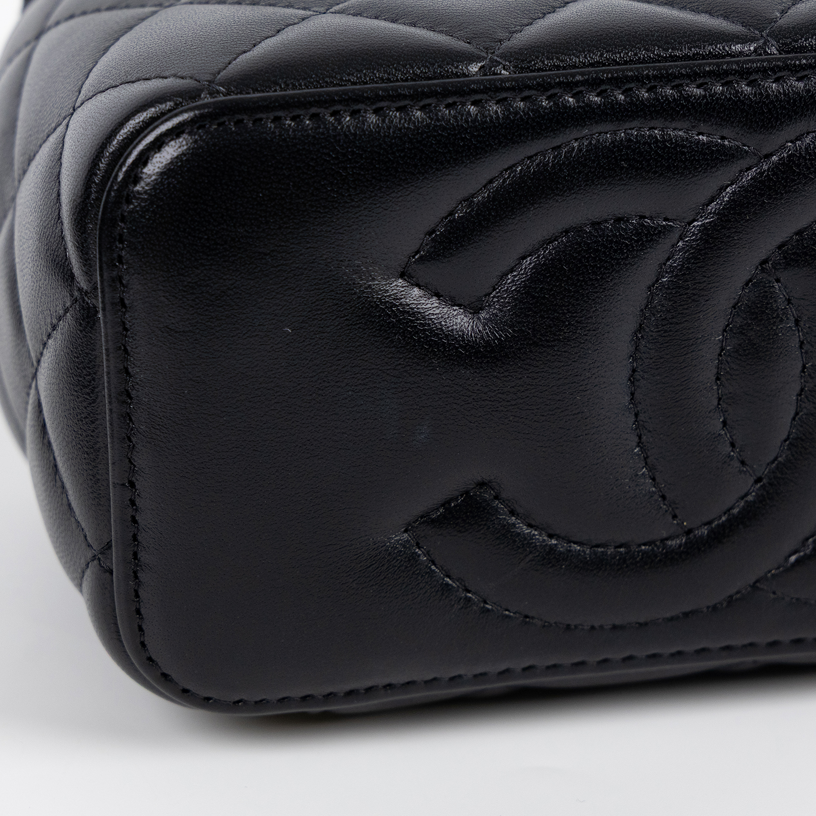 香奈兒 CHANEL CC LOGO 化妝盒 化妝箱 斜背包 Vanity Case AP3258 晶片款 黑金羊皮調節扣VANITY 防塵袋