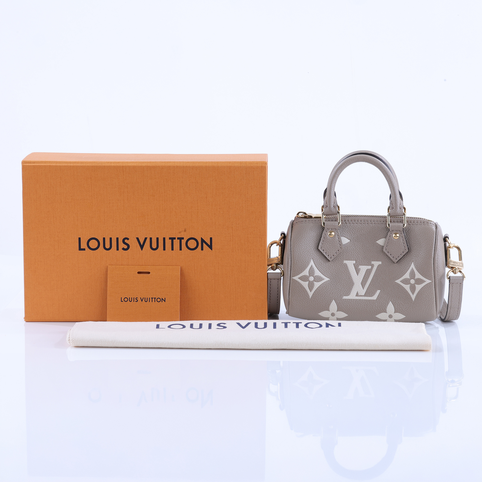 路易威登 LOUIS VUITTON Nano Speedy 手提 斜背 肩背包 灰色 奶油色 M82890 晶片款  原廠盒子/防塵袋/背帶