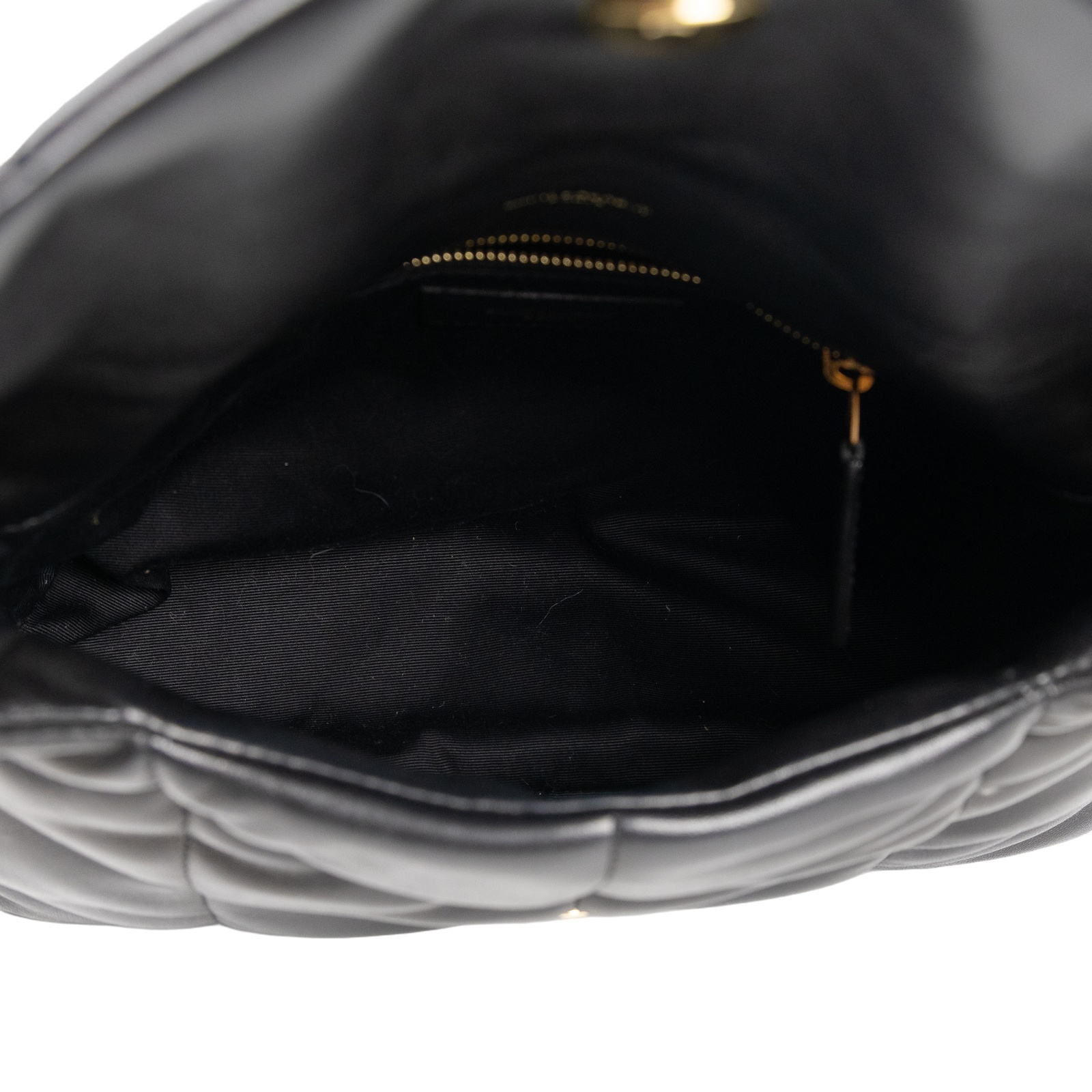 聖羅蘭 YSL SAINT LAURENT Puffer 絎縫納帕皮包 小型 金色五金 5774761EL07 黑金LOULOU PUFFER 防塵袋