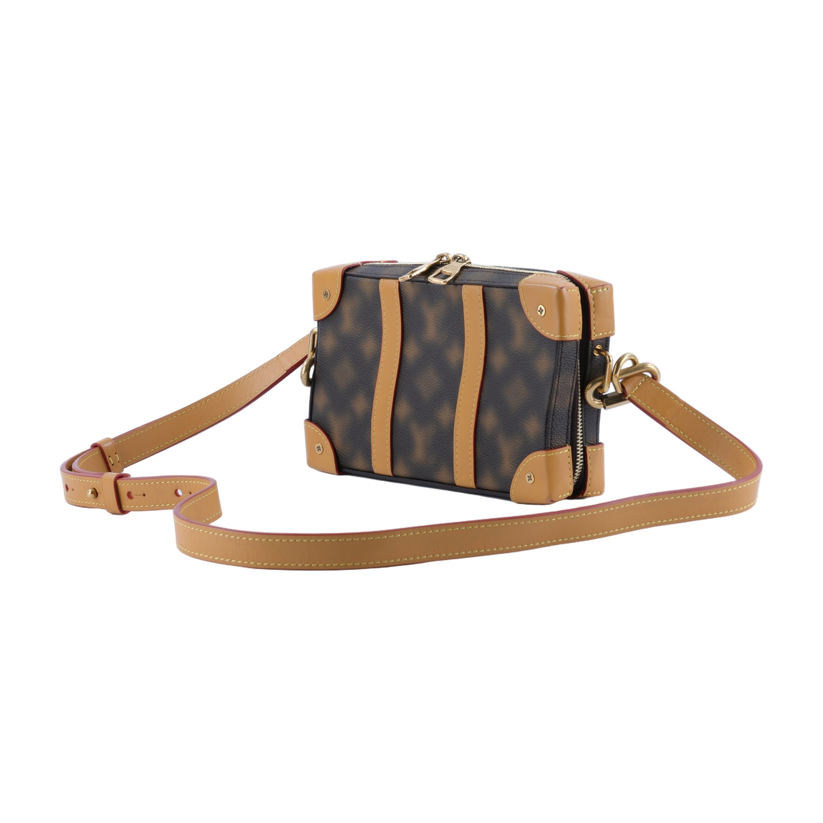 路易威登 LOUIS VUITTON Soft Trunk 盒子包 肩背包 斜背包 M81580 晶片款 Soft Trunk扭曲波浪造型盒子包 防塵袋/背帶
