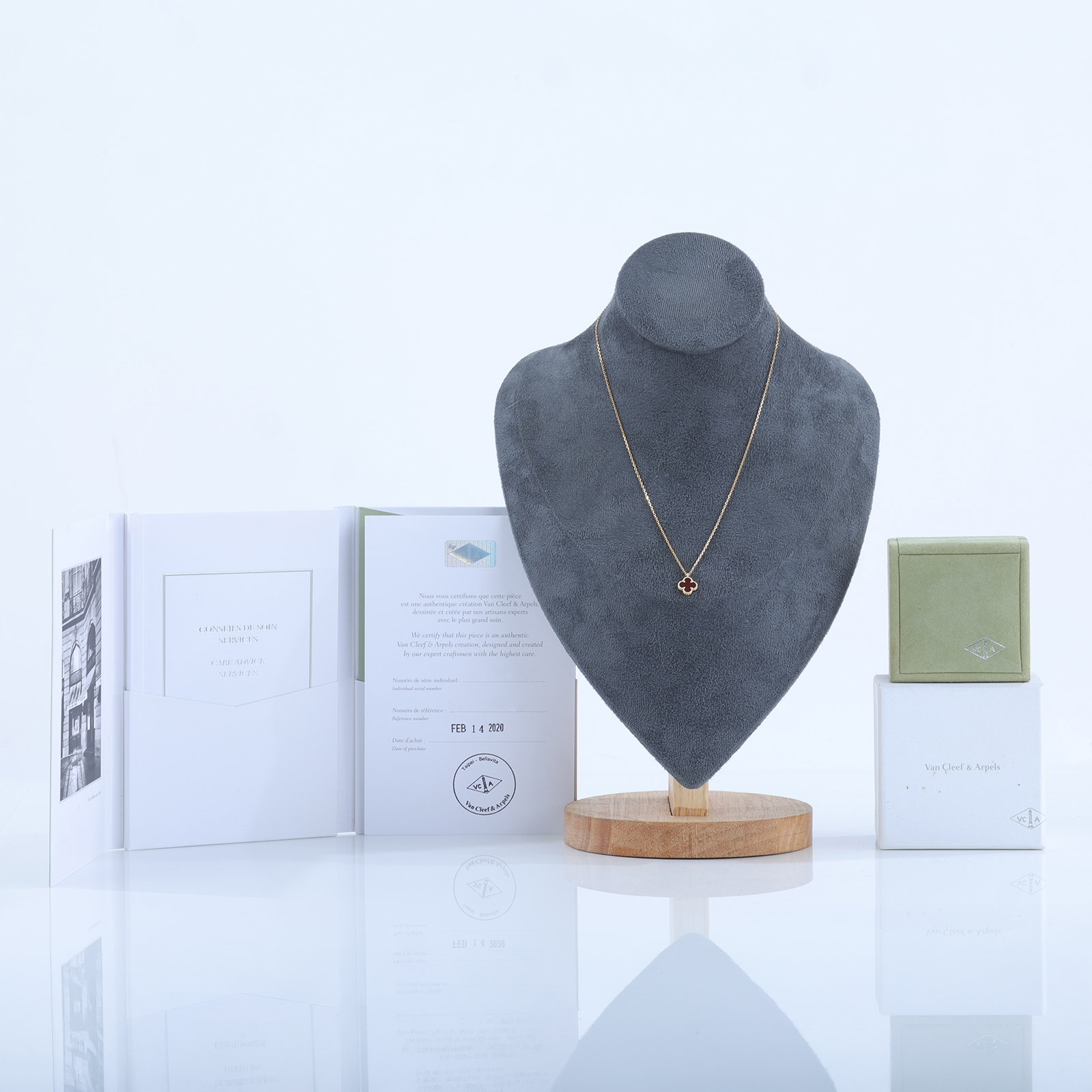 梵克雅寶 Van Cleef & Arpels Sweet Alhambra 吊墜 VCARN59M00  原廠盒子/保書