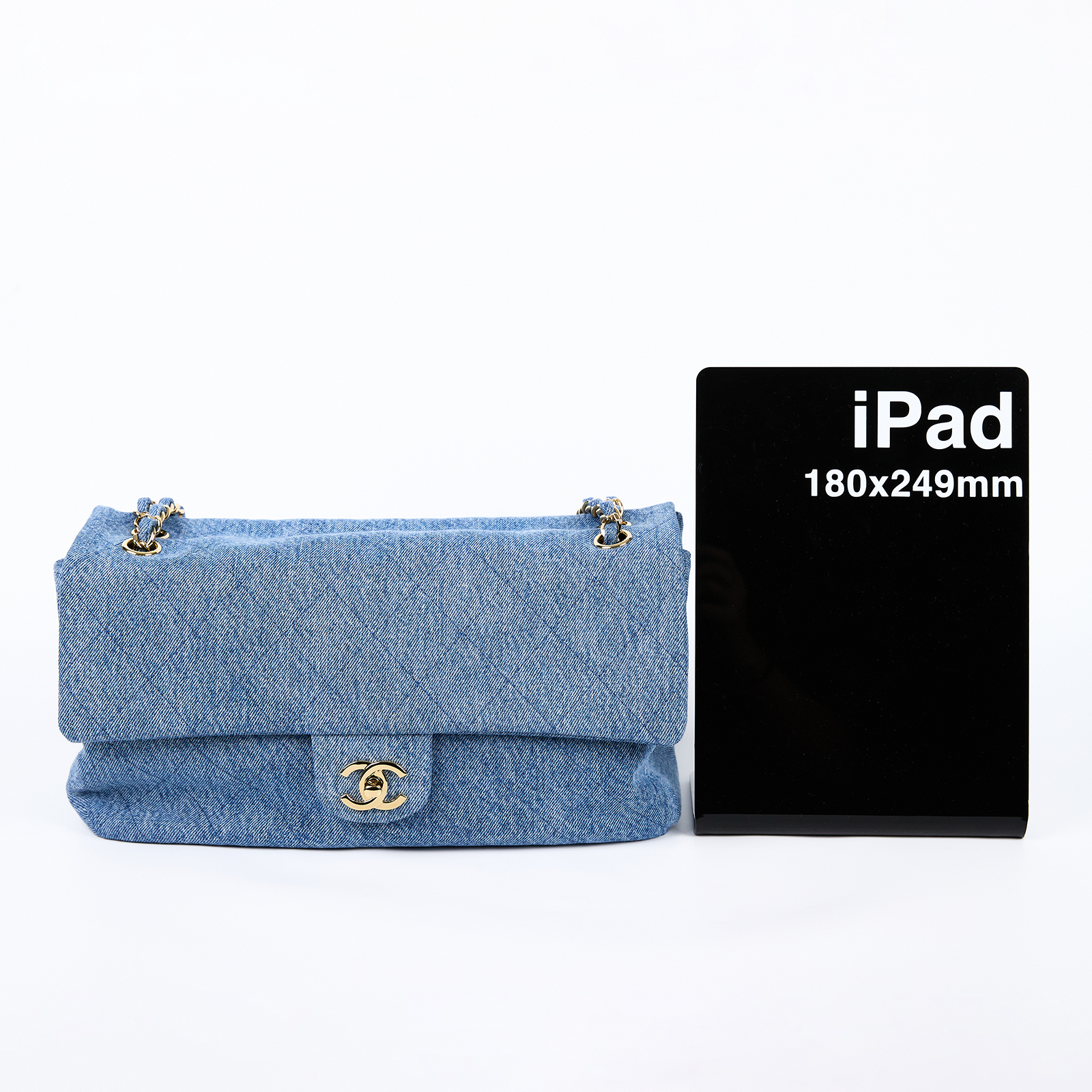 香奈兒 CHANEL 特大號垂蓋手袋 Maxi Flap Bag AS6281 B25004 晶片款 單寧 MAXI FLAP BAG 防塵袋