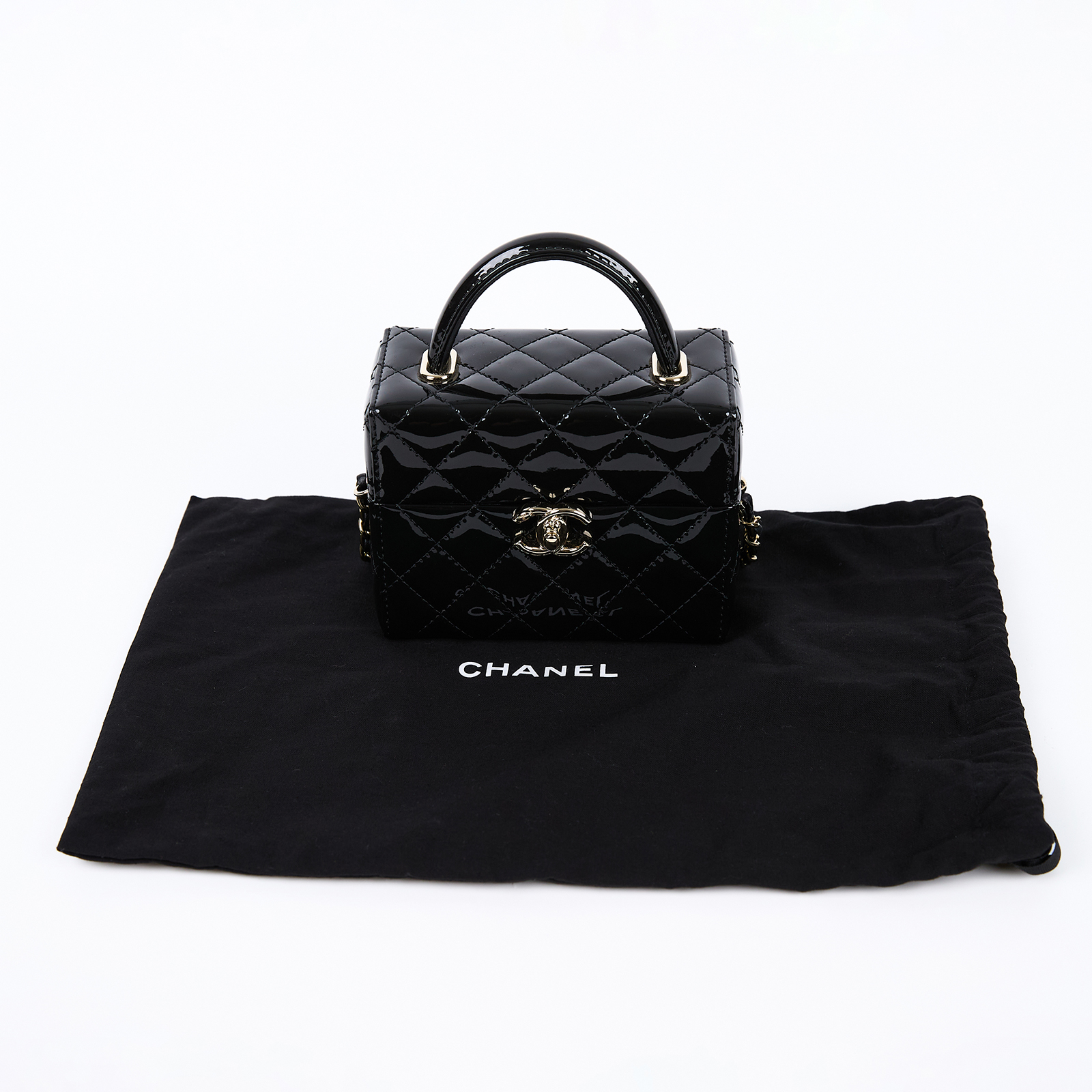 香奈兒 CHANEL 化妝盒包 肩背包 斜背包 AP4759 晶片款 黑色漆皮盒子包 防塵袋