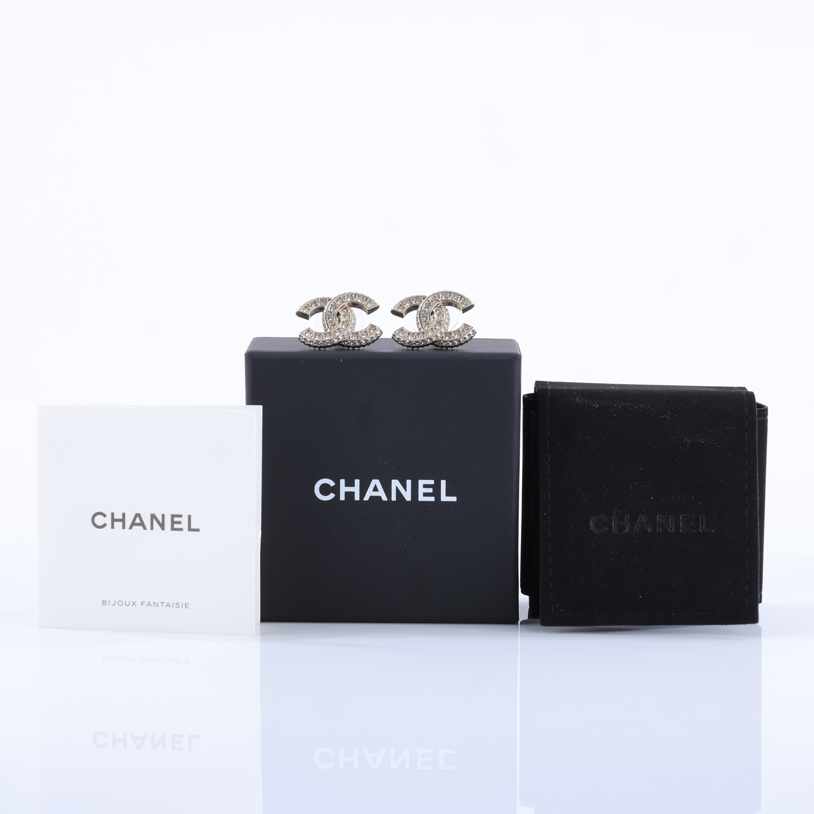 香奈兒 CHANEL 水鑽 CC LOGO 耳環 耳針 A86504 Y09569B25 V 水鑽雙C耳環 原廠盒子/內襯