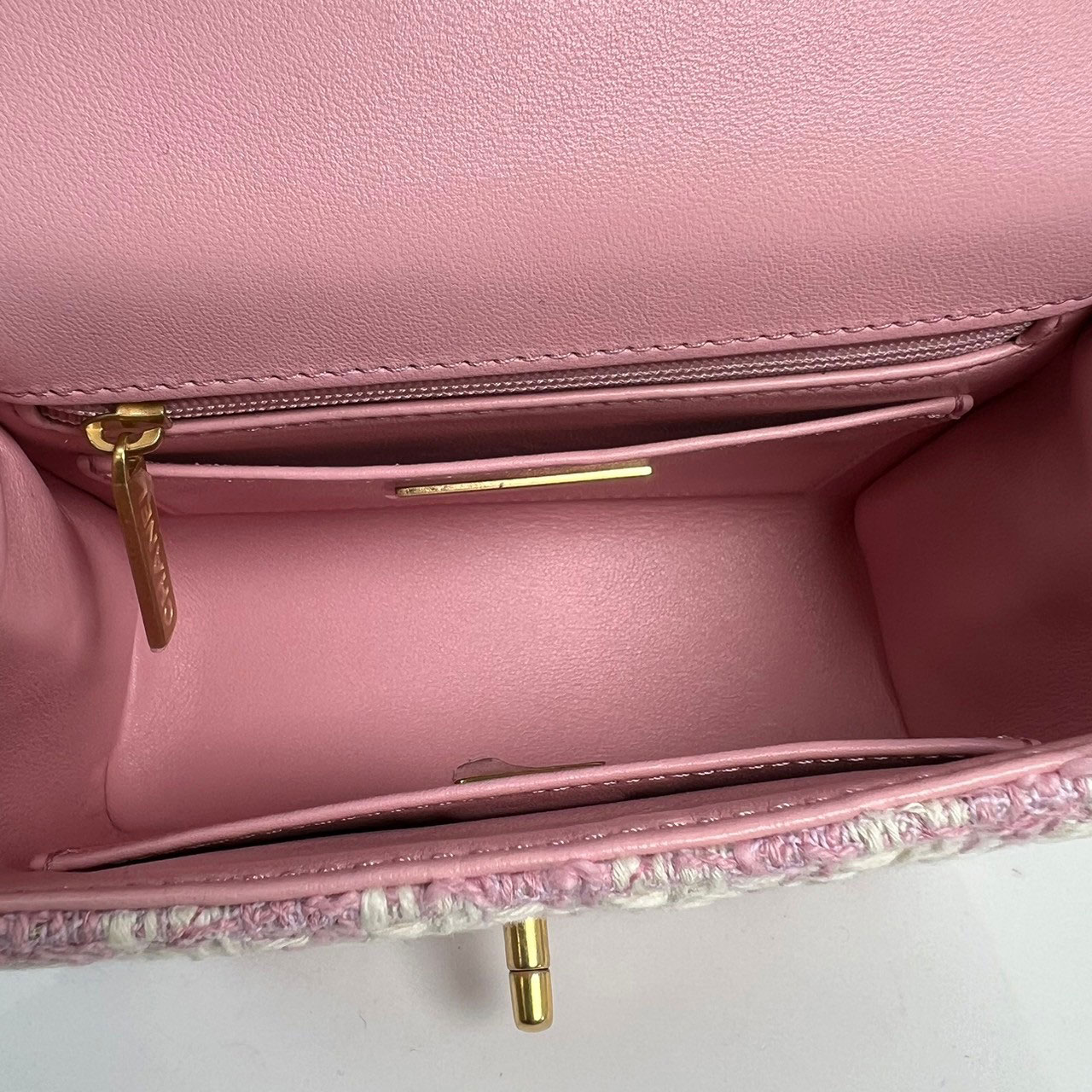 香奈兒 CHANEL Vanity Case 化妝箱  晶片款 粉毛呢提把鍊條包