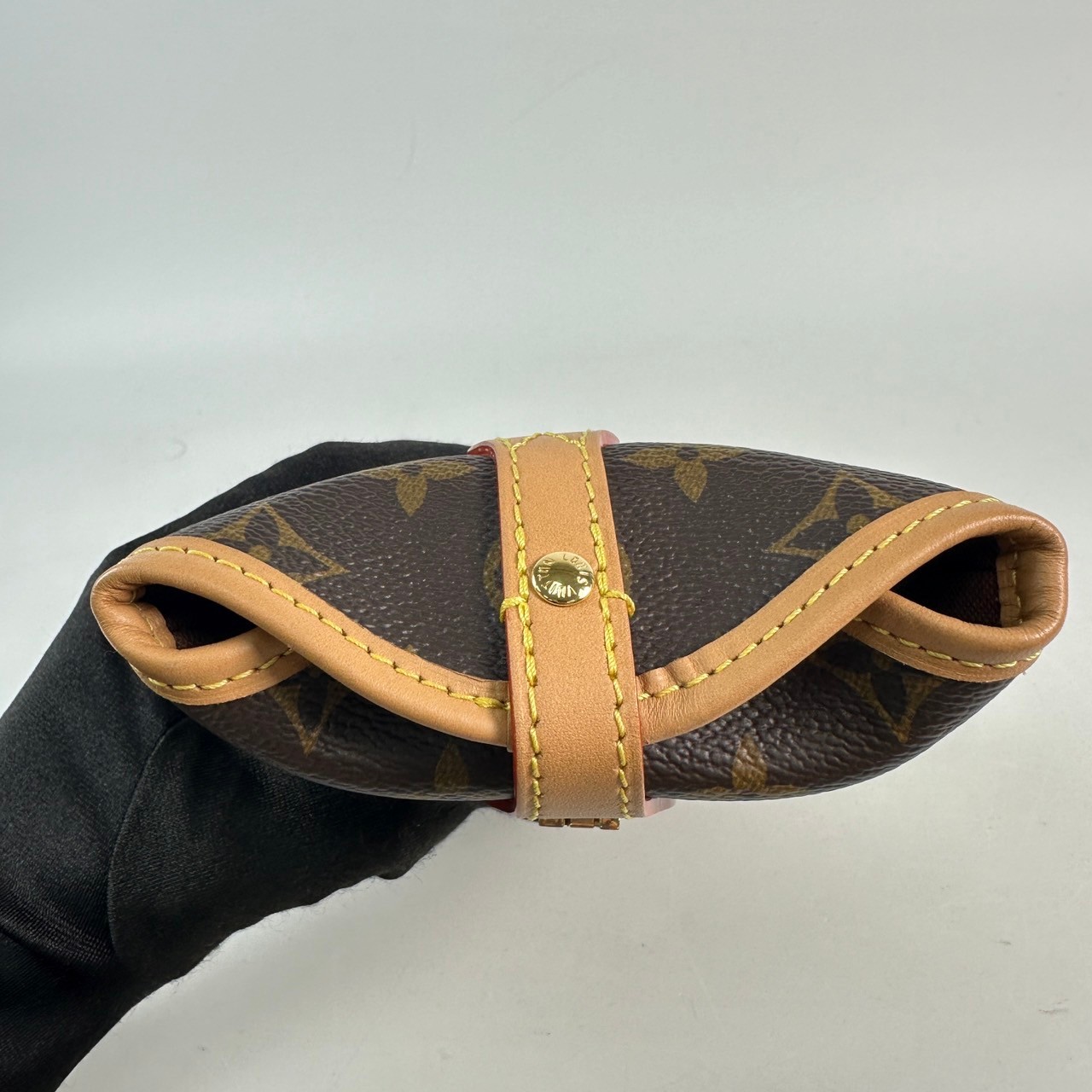 路易威登 LOUIS VUITTON Fold Me Pouch 隨身包 薯條包 M80874 晶片款 原花FOLD ME薯條包 原廠盒子/防塵袋