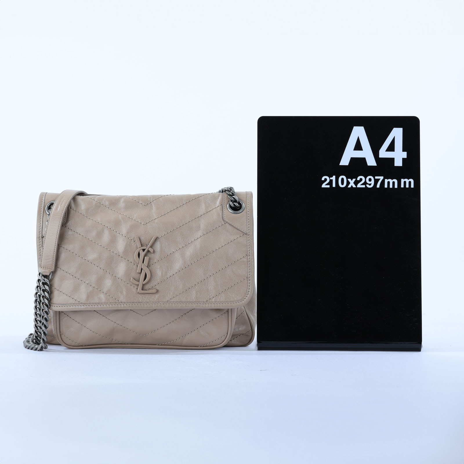 聖羅蘭 YSL SAINT LAURENT NIKI  復古皮革 山型紋 翻蓋 肩背包 中號 498894 奶茶色NIKI包 防塵袋