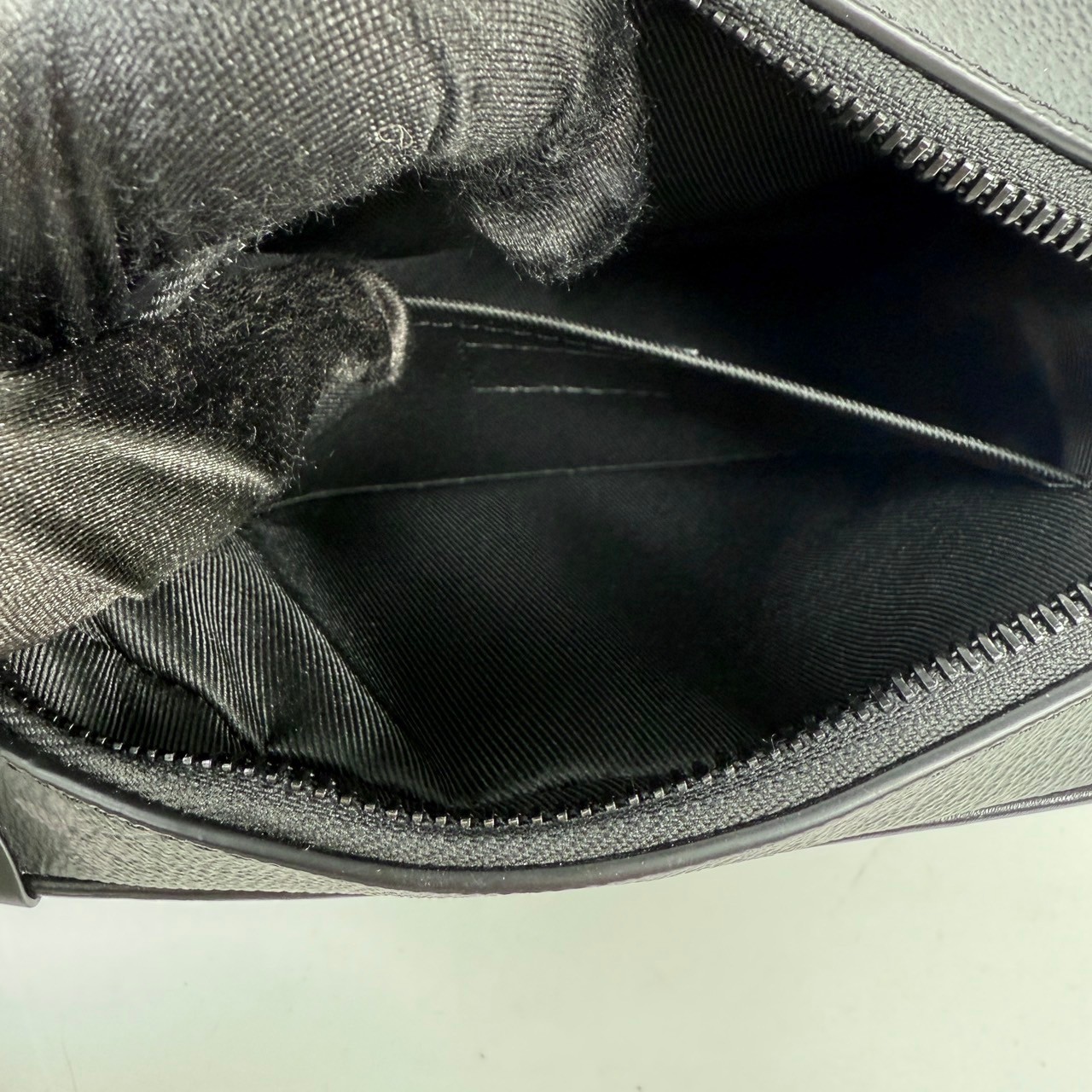 路易威登 LOUIS VUITTON Mini Soft Trunk 迷你 隨身包 黑色 M44735 晶片款 黑Mini Soft Trunk 防塵袋