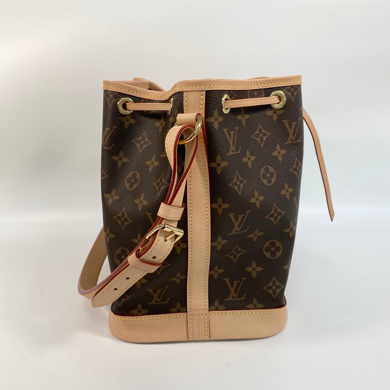 路易威登 LOUIS VUITTON Petit Noé 束口 水桶包 經典帆布 M46984 晶片款 原花新款水桶包 防塵袋/購買證明