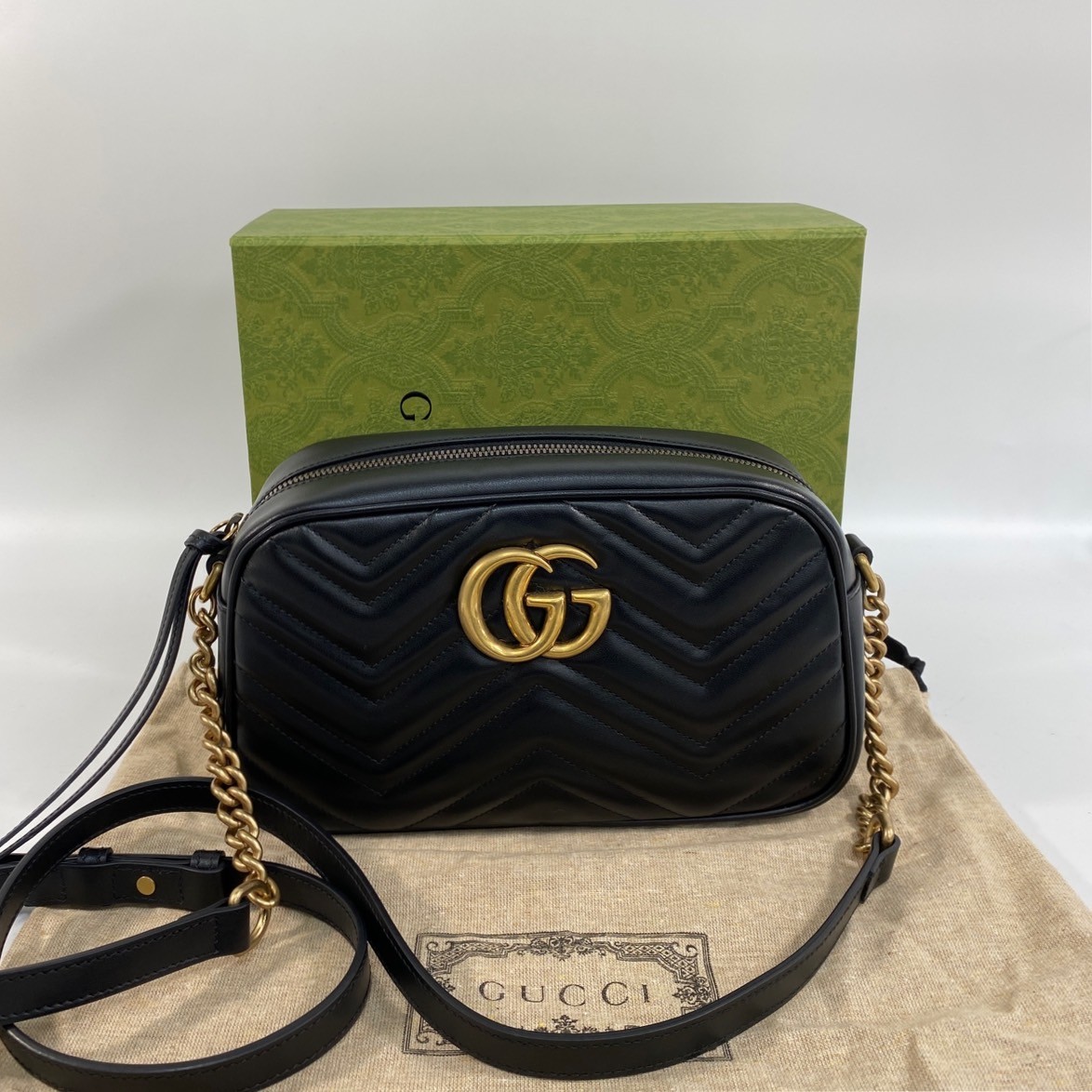 古馳 GUCCI GG Marmont 小型 絎縫 肩揹袋 447632 黑MARMONT相機包 防塵袋/原廠盒子