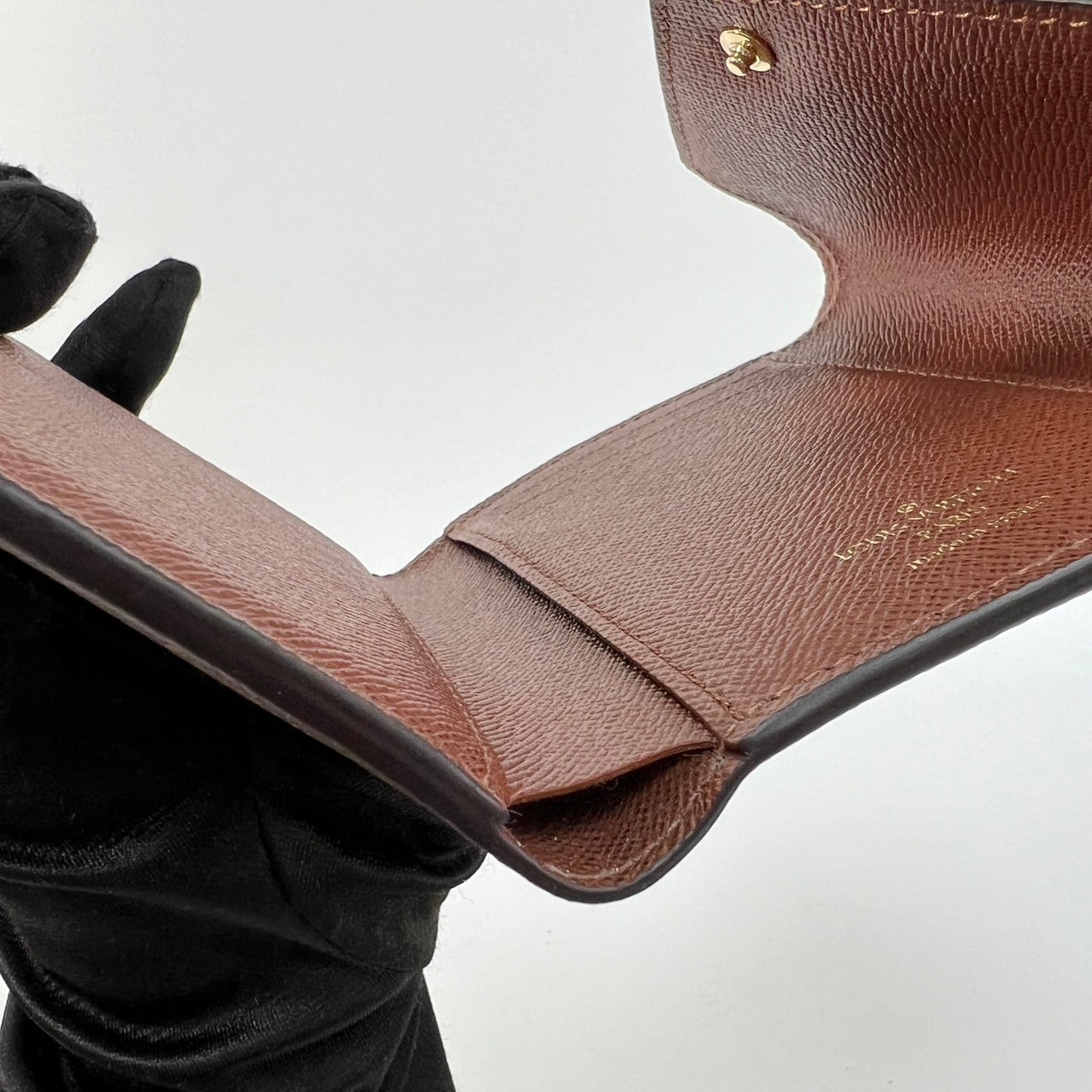 路易威登 LOUIS VUITTON Victorine 錢包 塗層帆布 Monogram M62472 晶片款 棕原花VICTORINE 原廠盒子/防塵袋