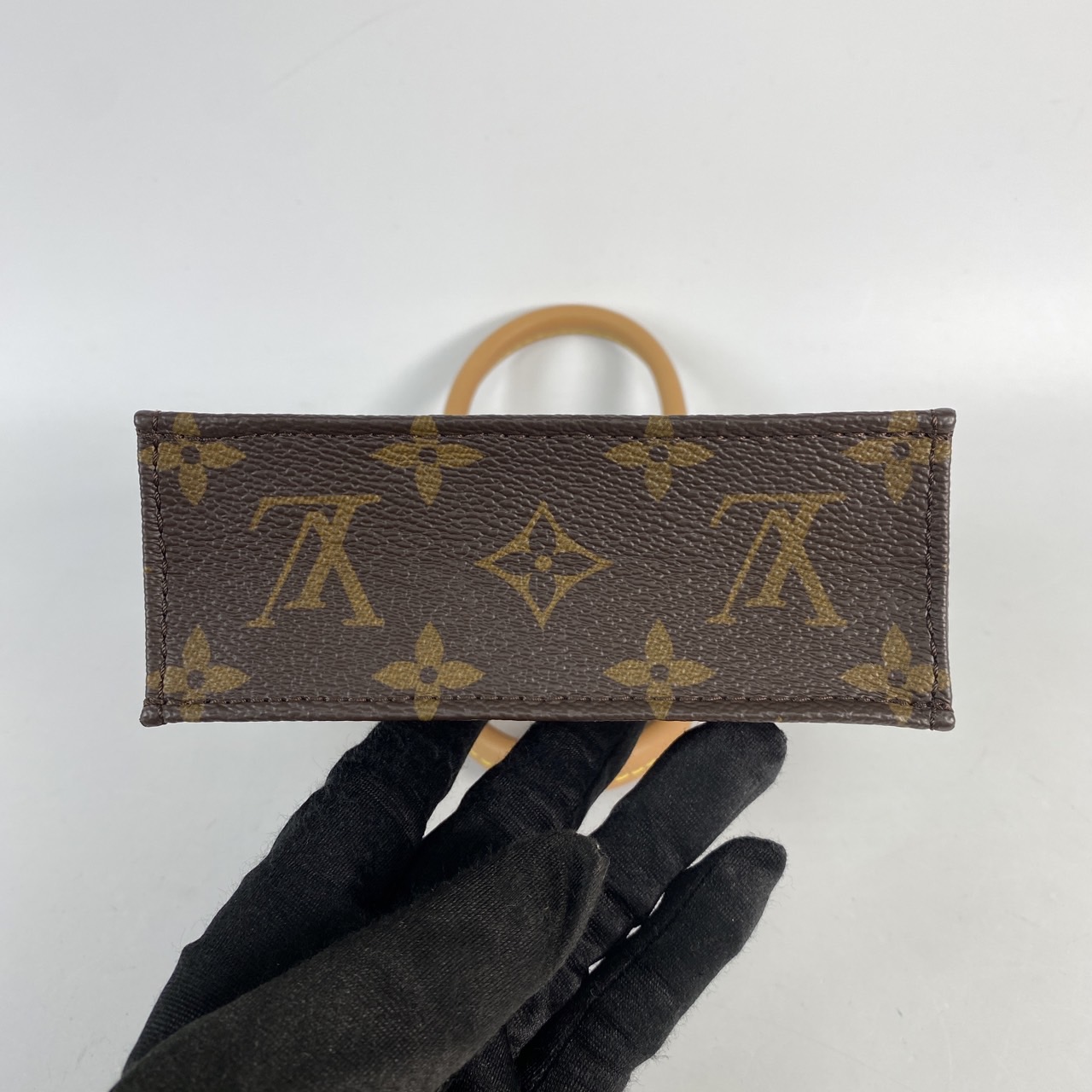 路易威登 LOUIS VUITTON Petit Sac Plat 斜背琴譜包 M81295 晶片款 原花Petit Sac Plat 原廠盒子/防塵袋