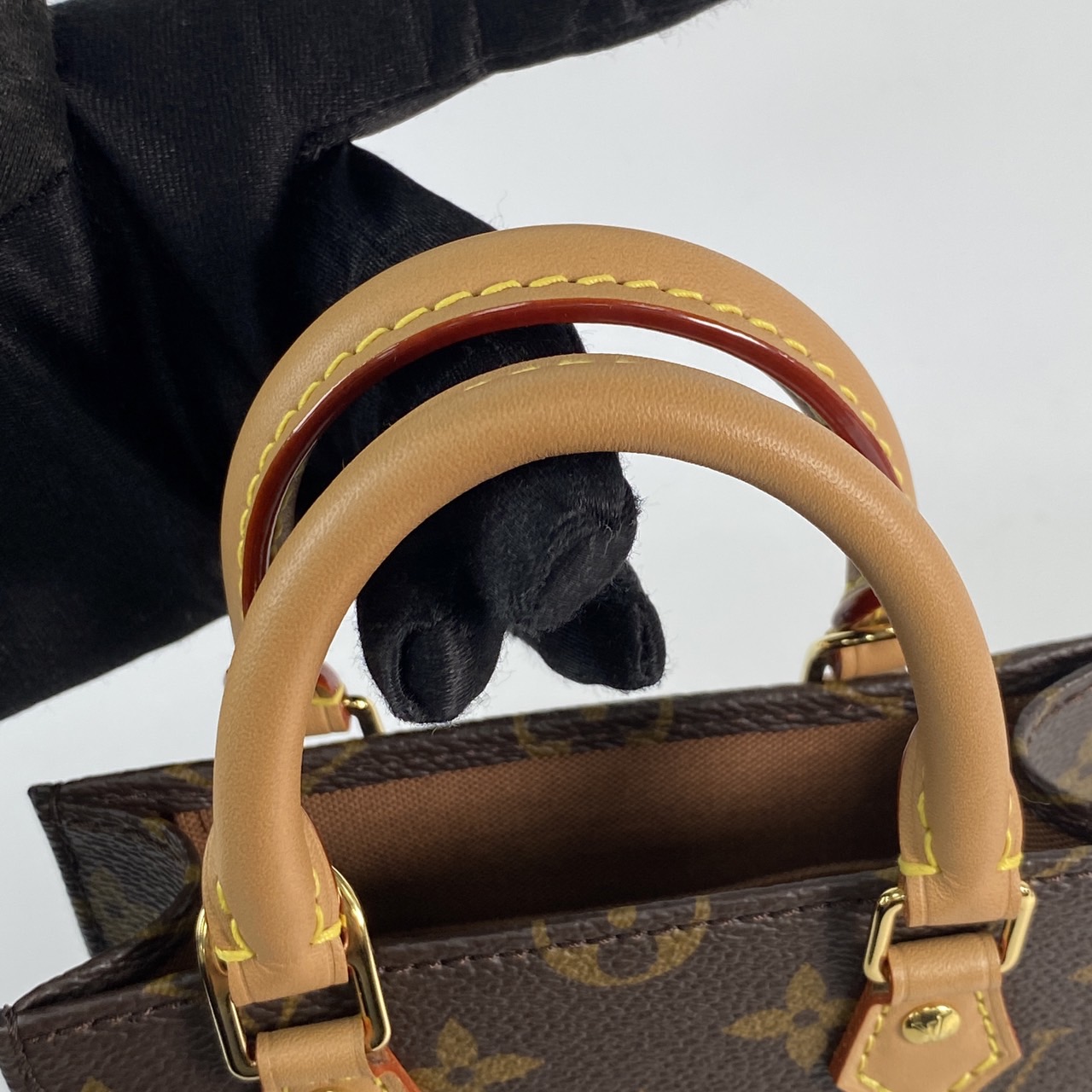 路易威登 LOUIS VUITTON Petit Sac Plat 斜背琴譜包 M81295 晶片款 原花Petit Sac Plat 原廠盒子/防塵袋