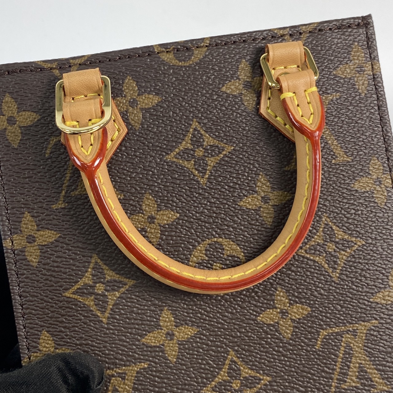 路易威登 LOUIS VUITTON Petit Sac Plat 斜背琴譜包 M81295 晶片款 原花Petit Sac Plat 原廠盒子/防塵袋