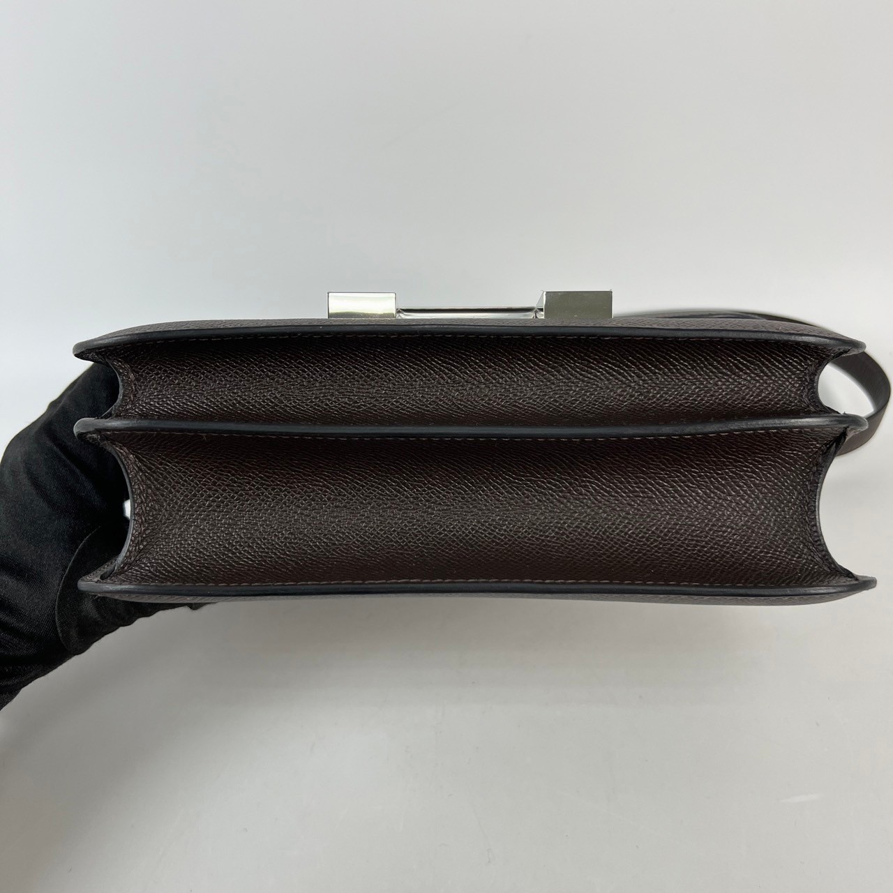 愛馬仕 Hermès Constance Bag 康康包 24 CN24 Y刻 烏木色CONSTANCE24 原廠盒子/防塵袋