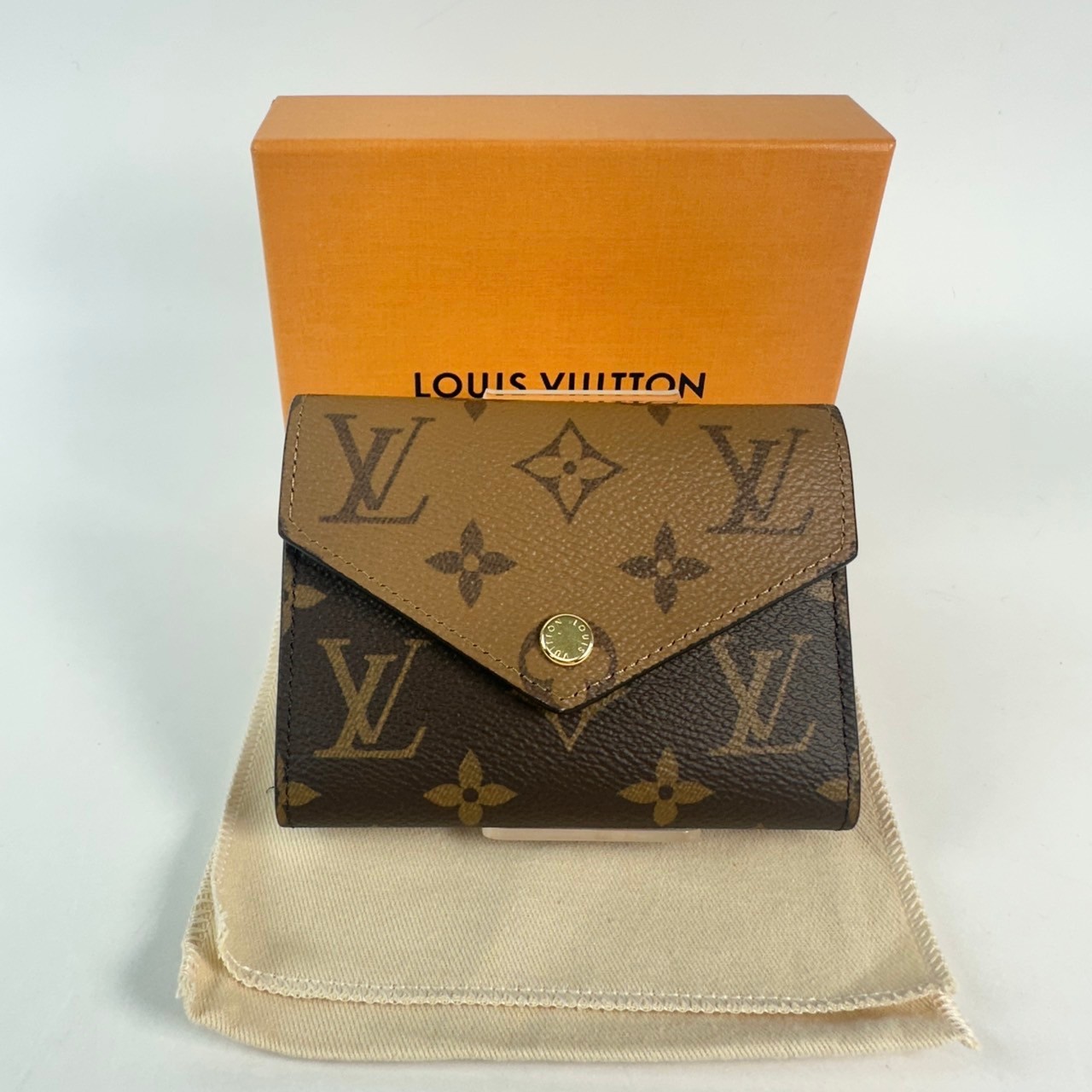 路易威登 LOUIS VUITTON Victorine 錢包 Reverse塗層帆布 M81557 晶片款 原花雙色三折短夾 原廠盒子/防塵袋