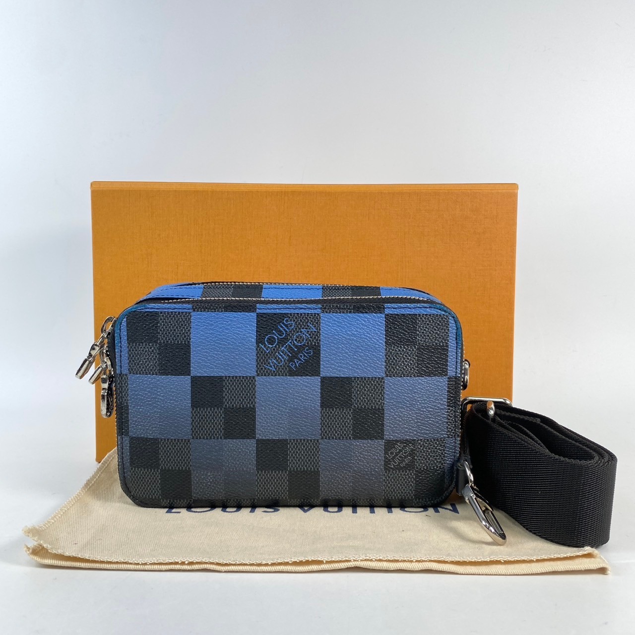 路易威登 LOUIS VUITTON Alpha 隨身錢包 小牛皮 黑色 N60414 晶片款 藍棋盤格ALPHA肩背包 防塵袋/原廠盒子