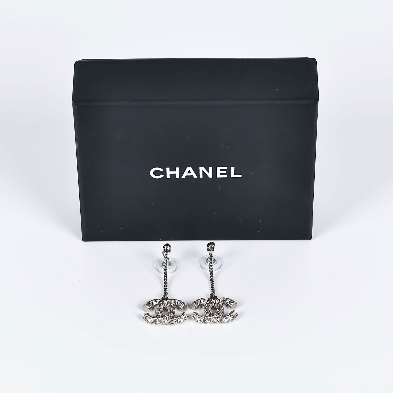 香奈兒 CHANEL 耳釘 F20V 水鑽LOGO耳環 原廠盒子