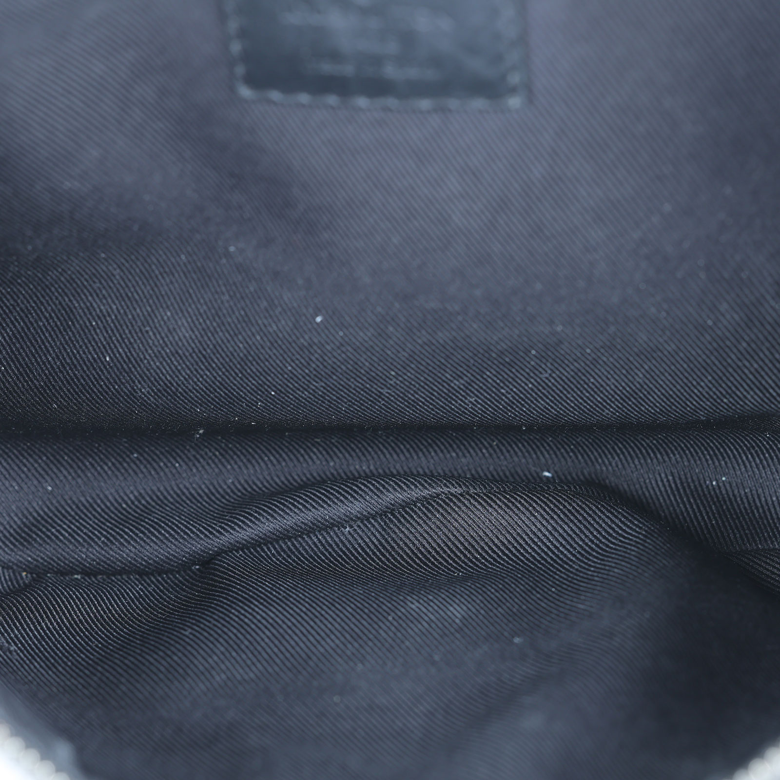 路易威登 LOUIS VUITTON Discovery PM 腰包 Monogram Eclipse 黑色 M46035 晶片款  原廠盒子/防塵袋