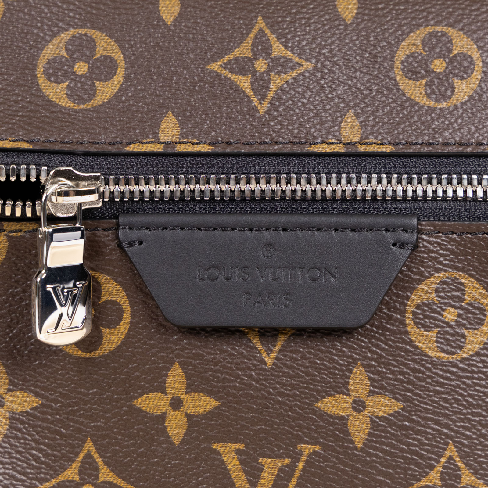 路易威登 LOUIS VUITTON Discovery PM 背包 M46684 晶片款 Discovery PM 背包 防塵袋/購買證明