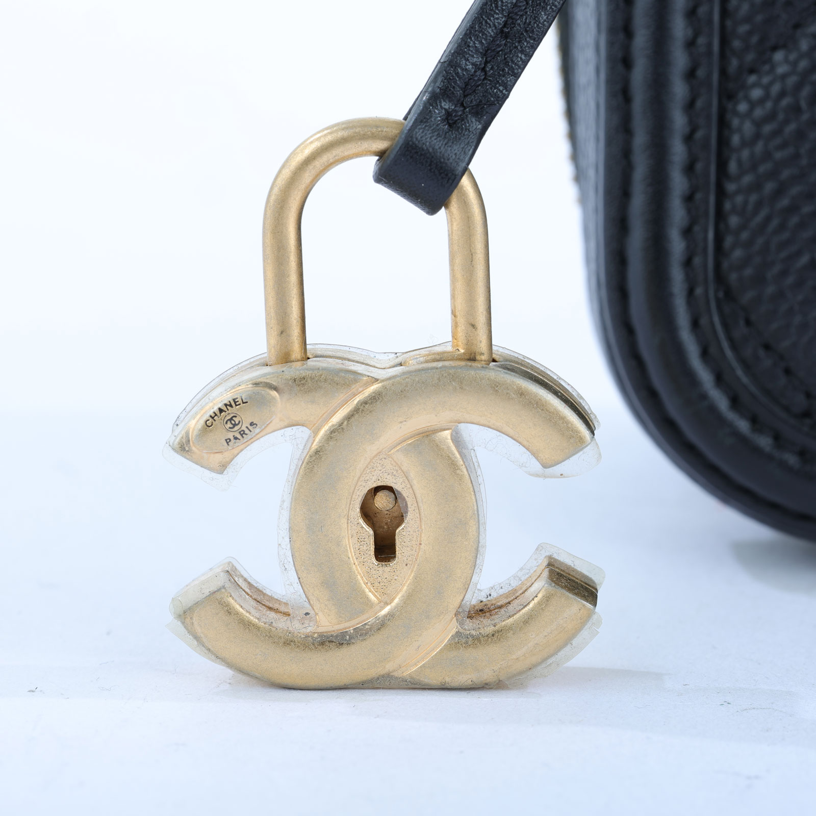 香奈兒 CHANEL Vanity Case 中型 化妝箱 A93343 27開黑金菱格Vanity Case 肩背包 防塵袋