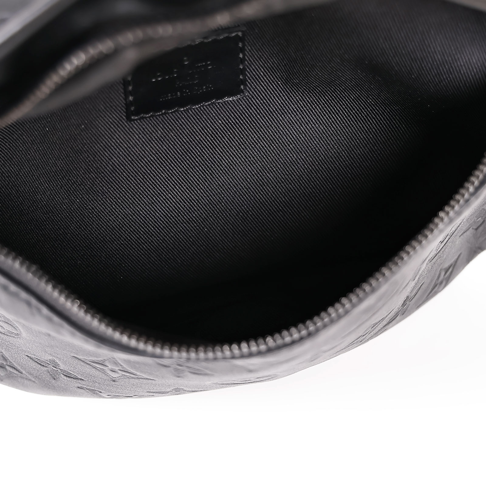 路易威登 LOUIS VUITTON Discovery PM 腰包 小牛皮 黑色 M46036 晶片款  原廠盒子/防塵袋/購買證明