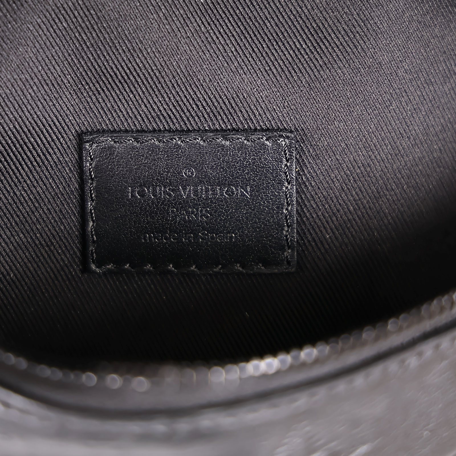路易威登 LOUIS VUITTON Discovery PM 腰包 小牛皮 黑色 M46036 晶片款  原廠盒子/防塵袋/購買證明
