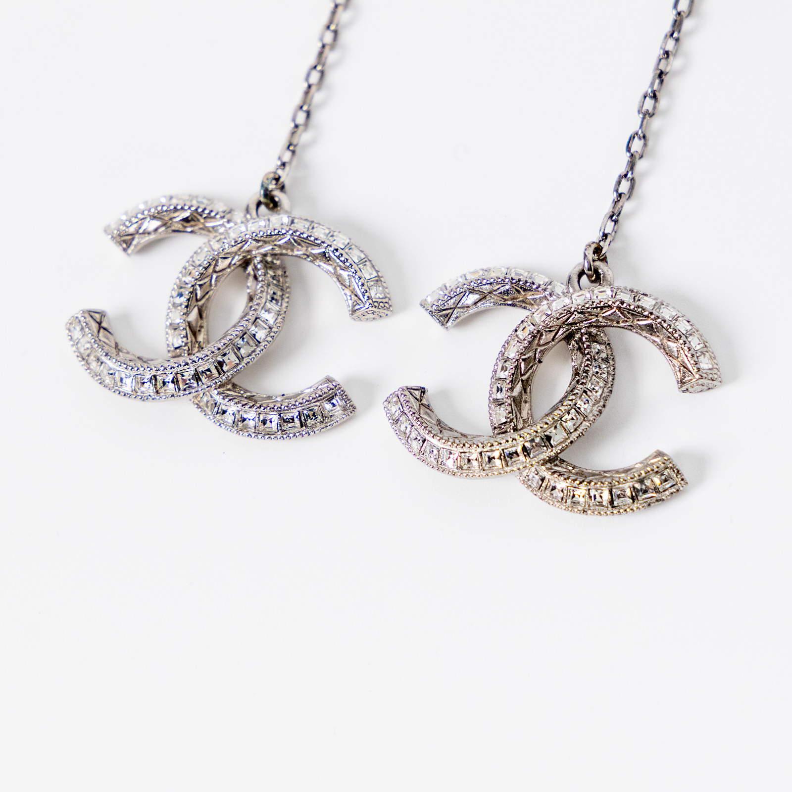 香奈兒 CHANEL 耳釘 18S 銀水鑽雙C垂墜耳環 原廠盒子/購買證明