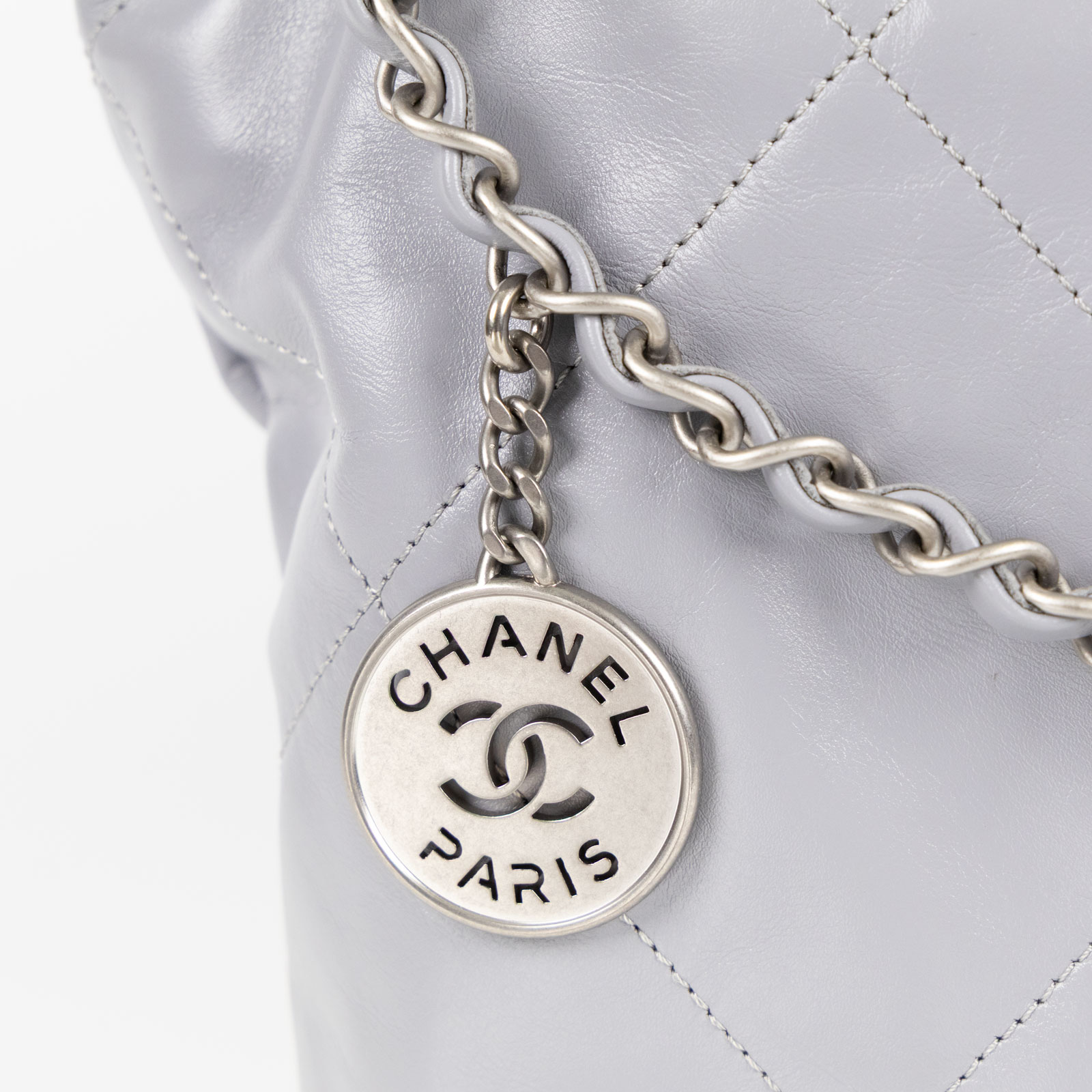 香奈兒 CHANEL 22 中型 束口包 AS3261 晶片款 灰CHANEL22 包 中號 內袋
