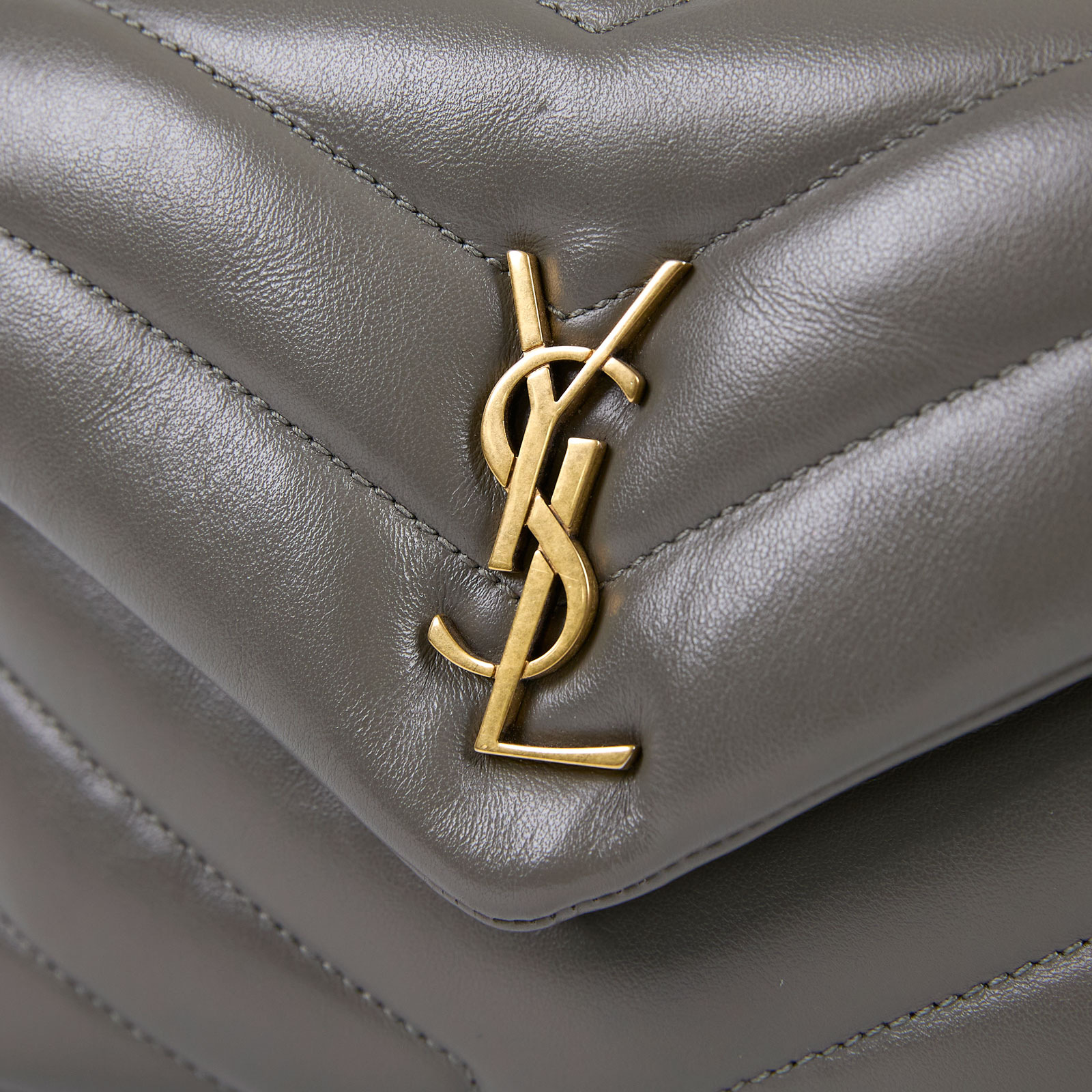 聖羅蘭 YSL SAINT LAURENT Loulou 絎縫 皮革 TOY 手袋 678401DV706 灰綠LOU LOU TOY 防塵袋