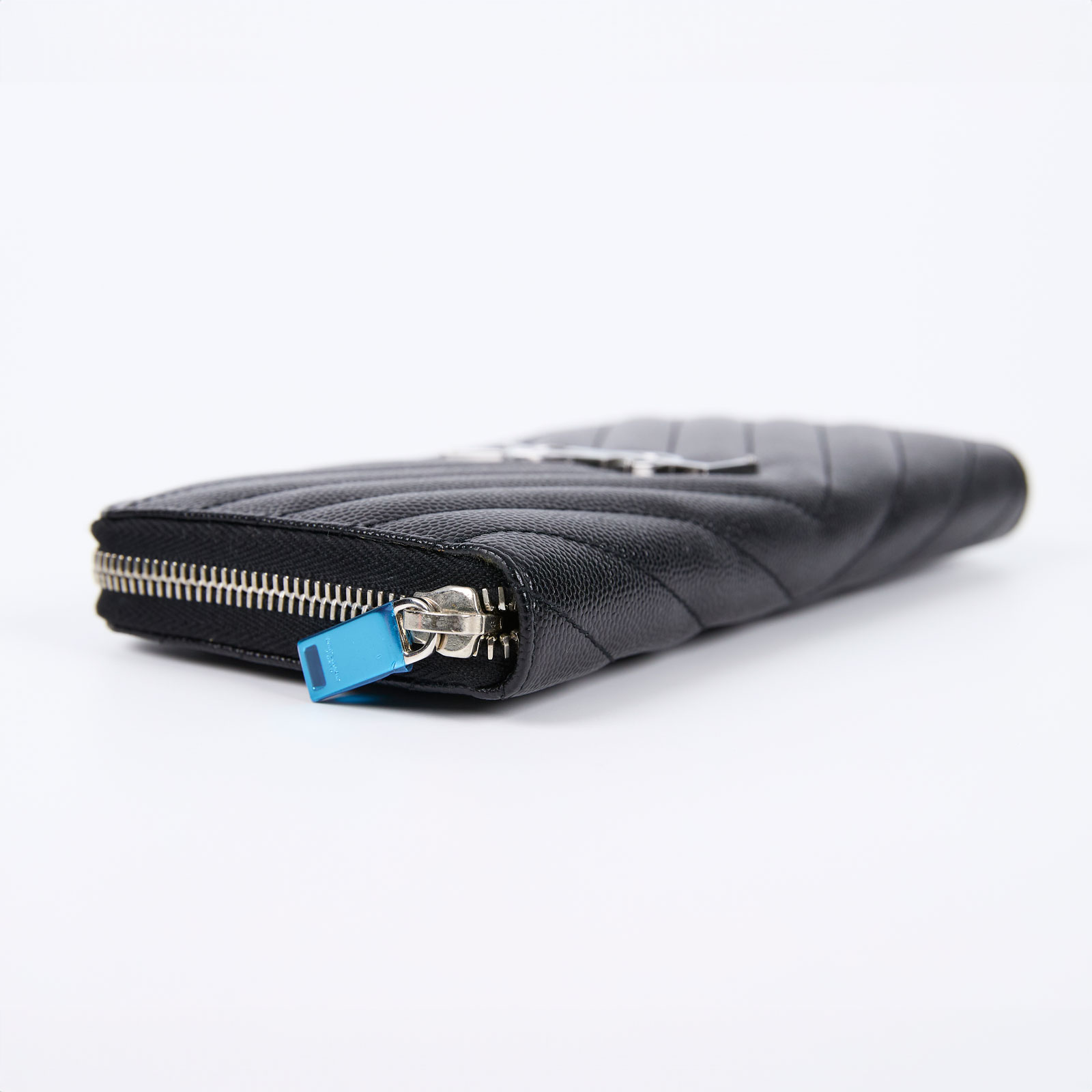 聖羅蘭 YSL SAINT LAURENT 山形紋 錢包 長夾 358094BOW01 黑銀魚子醬拉鍊長夾 原廠盒子/防塵袋