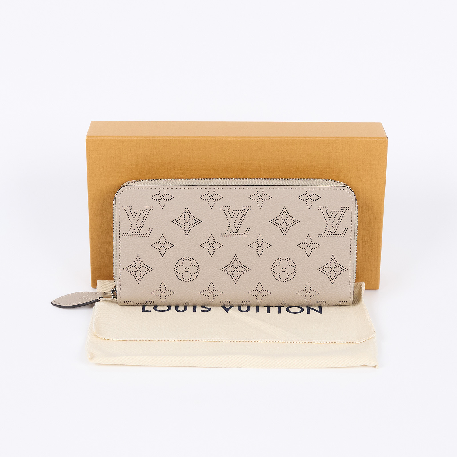 路易威登 LOUIS VUITTON 錢包 拉鍊 長夾 灰色 M69821 晶片款 Galet MAHINA拉鍊長夾 原廠盒子/防塵袋
