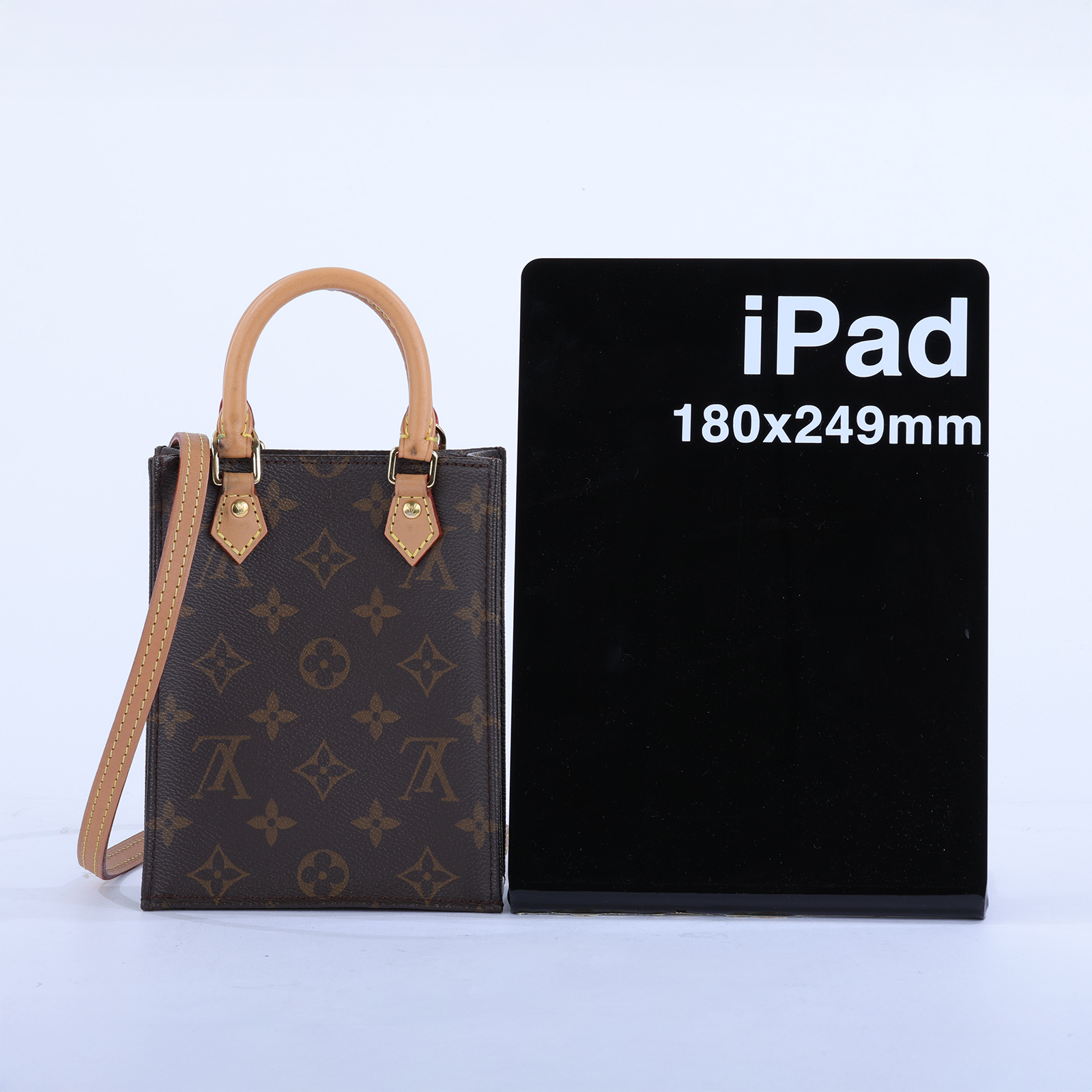 路易威登 LOUIS VUITTON Petit Sac Plat 經典帆布 斜背包 M69442 晶片款  原廠盒子/防塵袋/購買證明