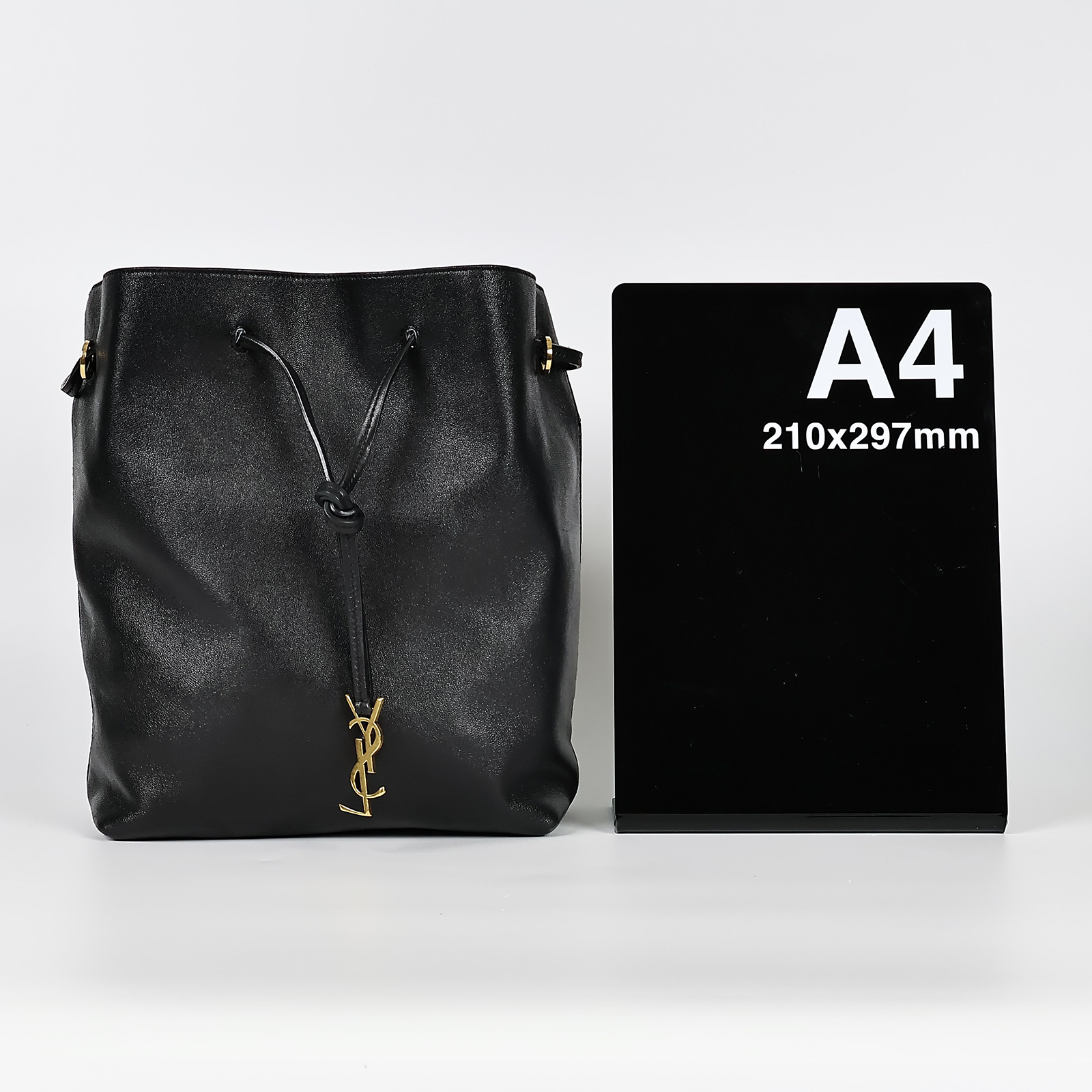 聖羅蘭 YSL SAINT LAURENT Paris vii Pochon手袋 8043021EL0W 黑paris vii pochon手袋 無附屬品