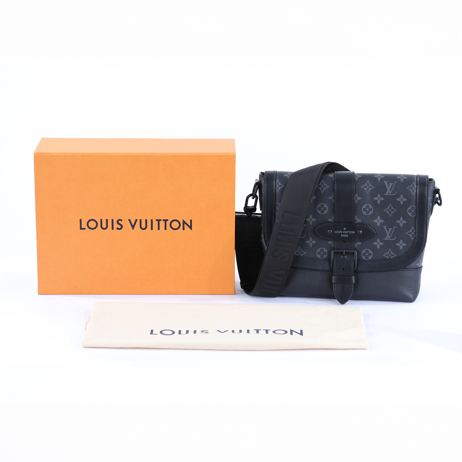 路易威登 LOUIS VUITTON Saumur 郵差包 M45911 晶片款 黑原花SAUMUR 翻蓋斜背包 原廠盒子/防塵袋