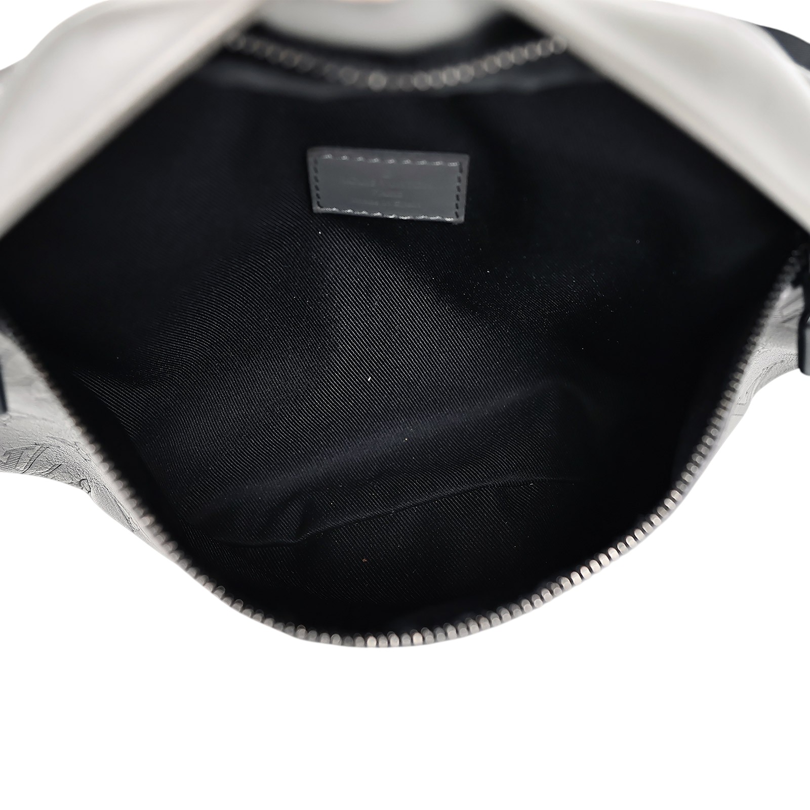 路易威登 LOUIS VUITTON Discovery 腰包 灰色 M46108 晶片款 灰色Discovery 腰包 原廠盒子/防塵袋