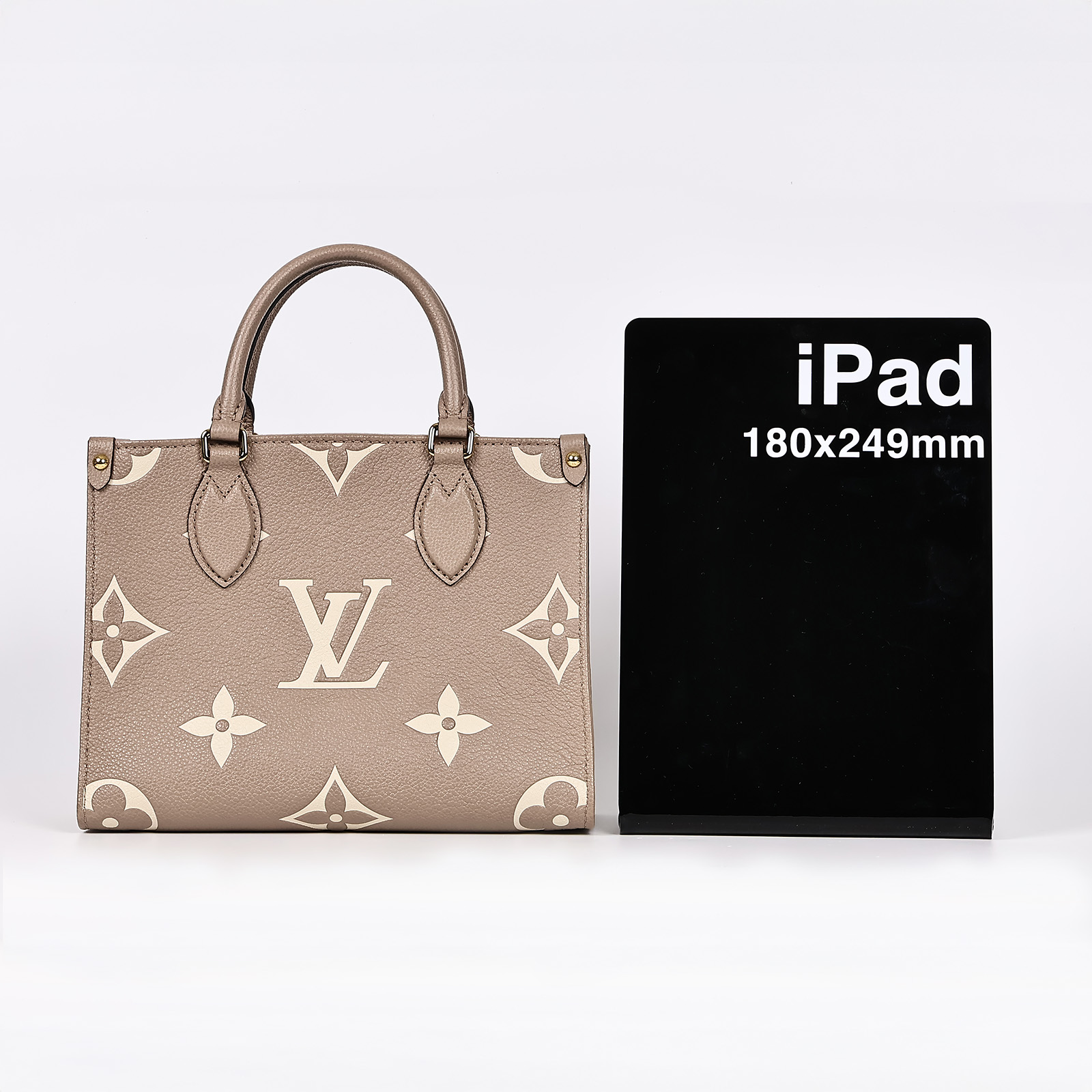 路易威登 LOUIS VUITTON OnTheGo PM 手提 肩背包 雙色 斑鳩米色 奶油色  M45779 晶片款  防塵袋/背帶