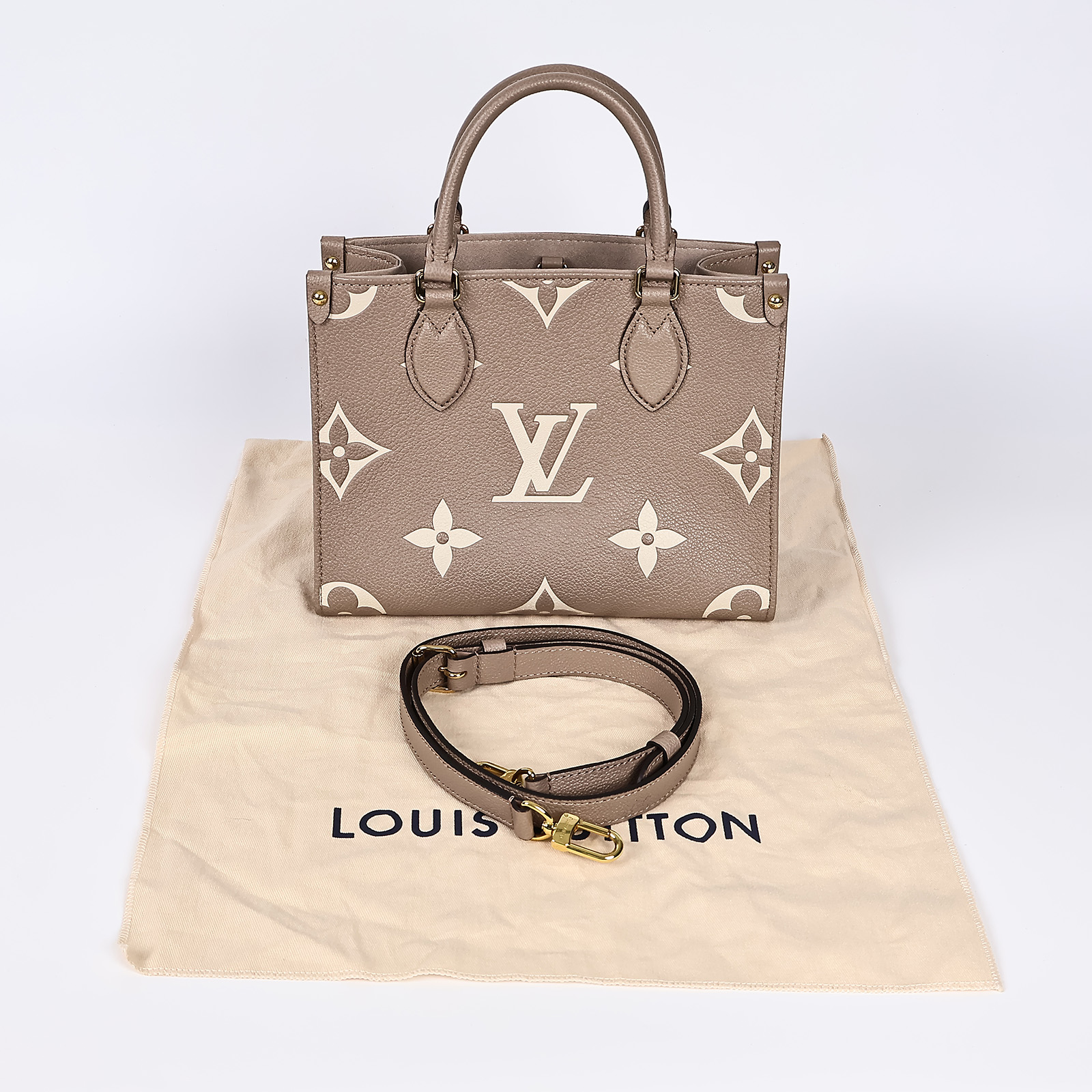 路易威登 LOUIS VUITTON OnTheGo PM 手提 肩背包 雙色 斑鳩米色 奶油色  M45779 晶片款  防塵袋/背帶