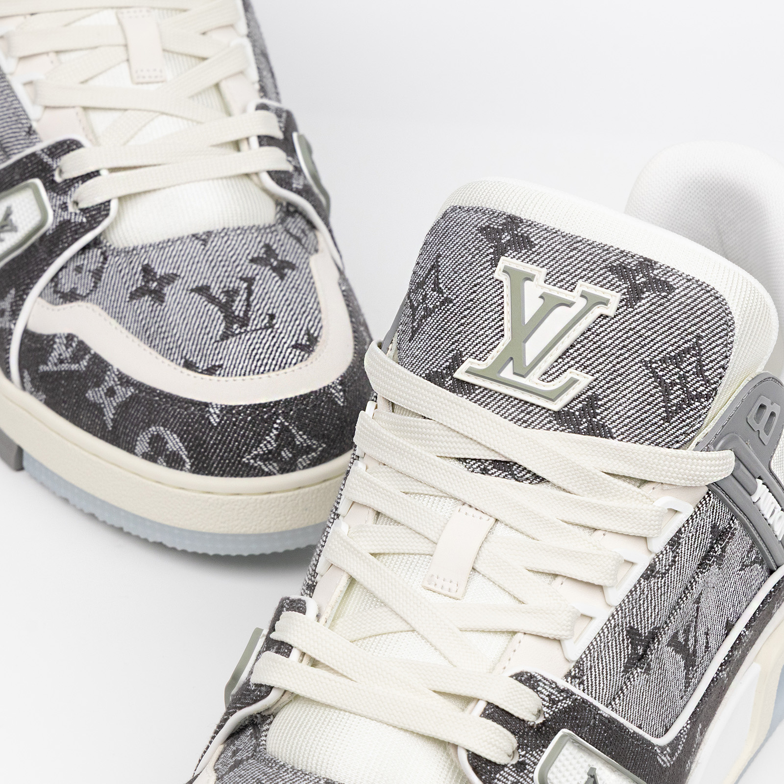 路易威登 LOUIS VUITTON LV Trainer 運動鞋 1ADHIL 灰牛仔原花Trainer鞋 原廠盒子/防塵袋/購買證明影本