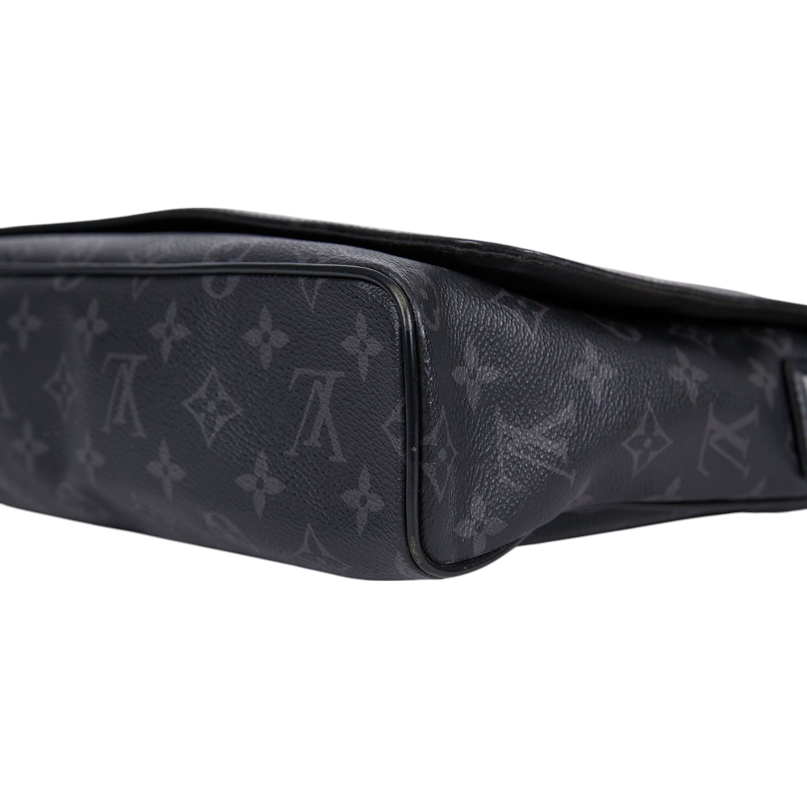 路易威登 LOUIS VUITTON District MM 肩背包 M44001 黑原花DISTRICT MM 無附屬品