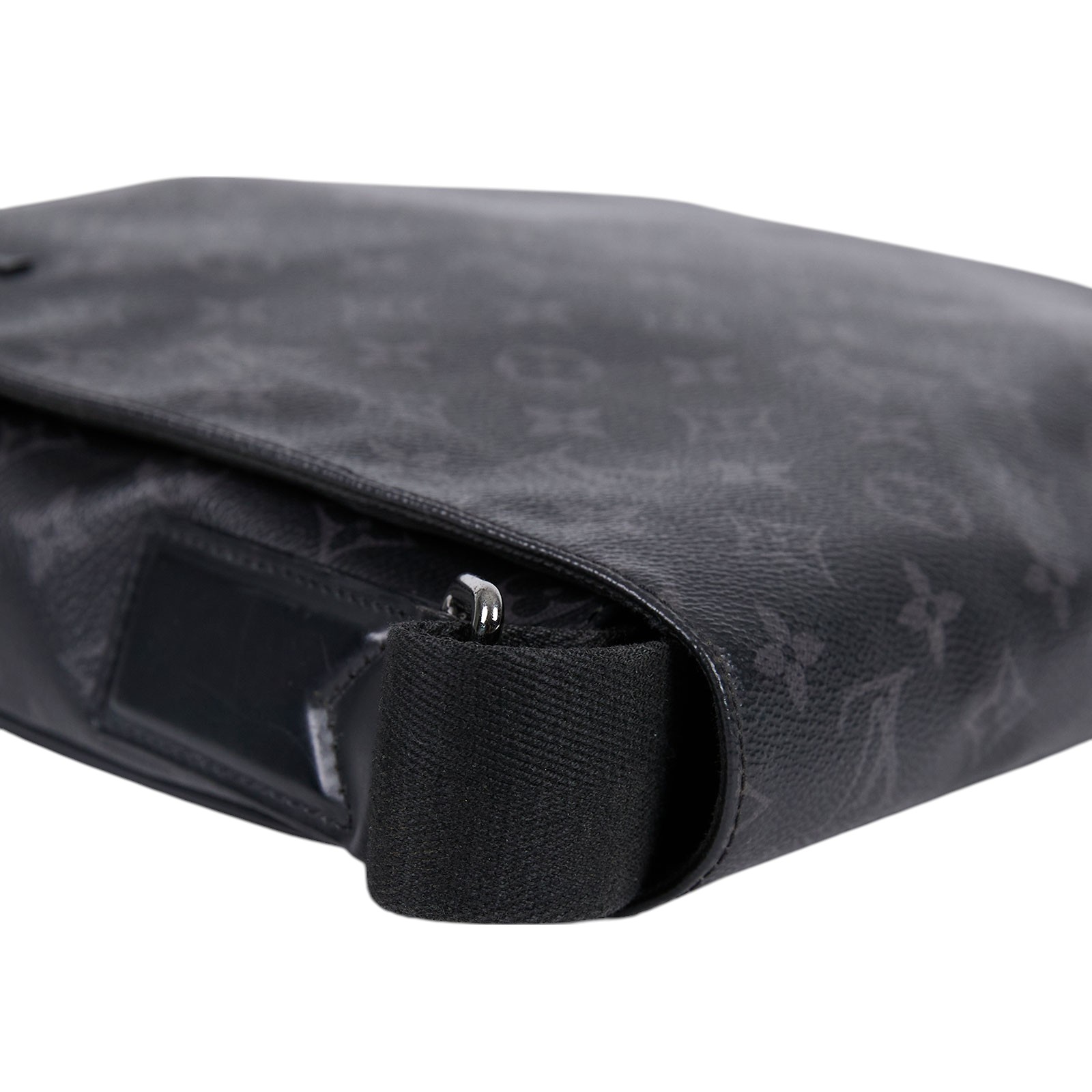 路易威登 LOUIS VUITTON District MM 肩背包 M44001 黑原花DISTRICT MM 無附屬品