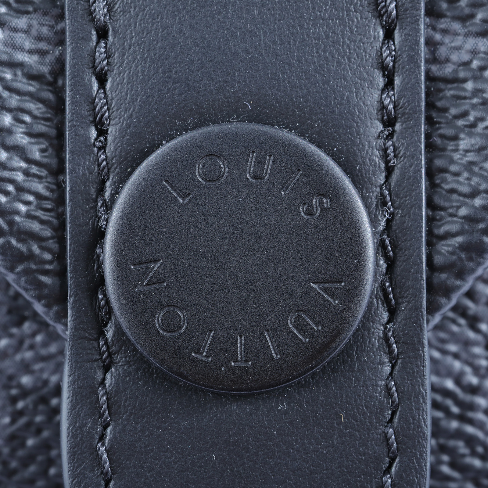 路易威登 LOUIS VUITTON Envelope Pouch 隨身包 M11613 晶片款 黑原花Envelope Pouch 防塵袋/原廠盒子/購買證明
