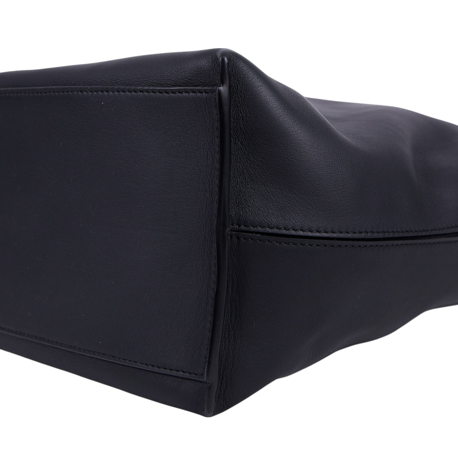 羅意威 LOEWE Small Cubi 斜背包 B906Q63X04 黑Cubi斜背包 防塵袋