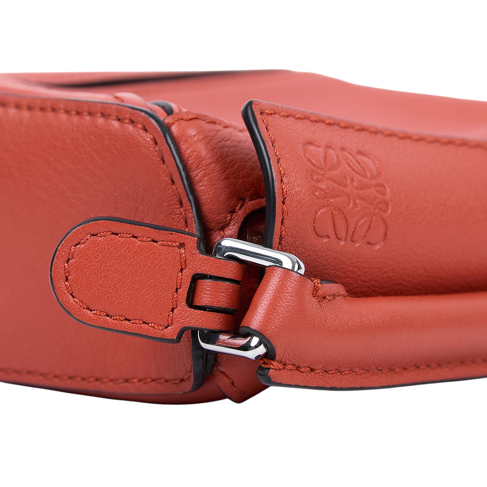 羅意威 LOEWE Nano Puzzle bag 手拿 肩背 斜背包 A510U98X01 橘NANO PUZZLE 鍊帶